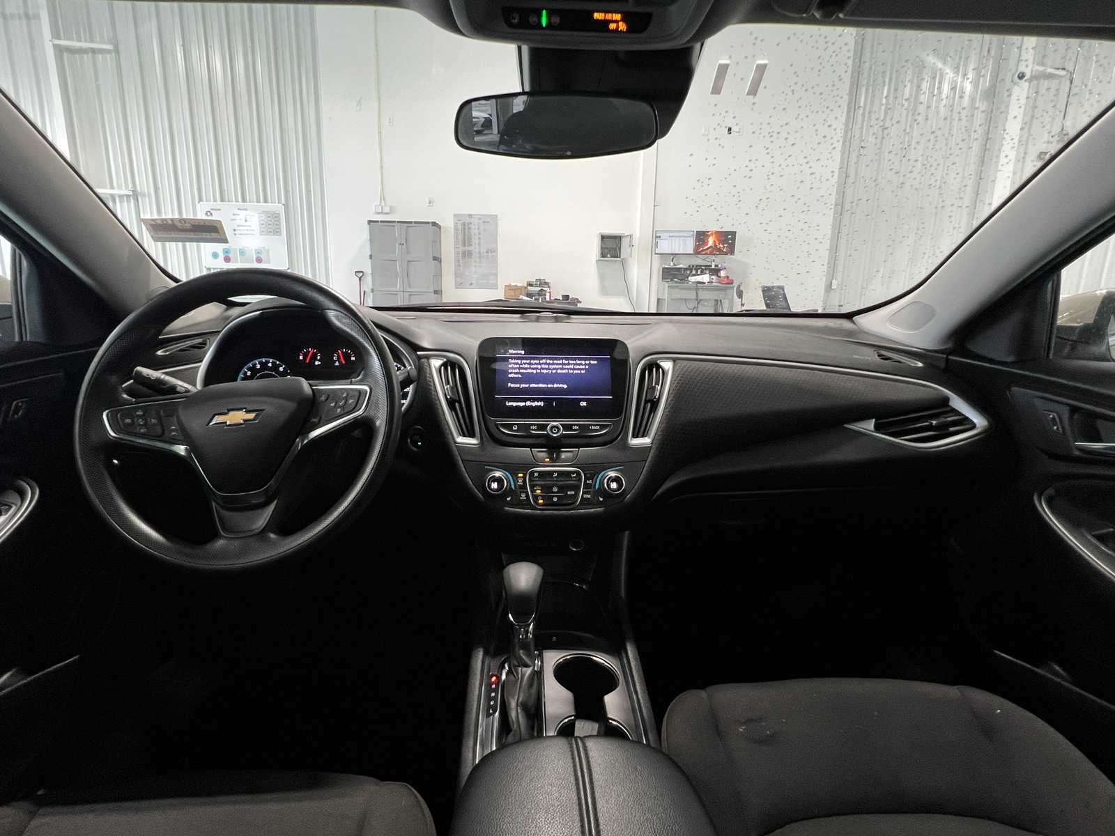 Thumbnail: 2023 Chevrolet Malibu - 3