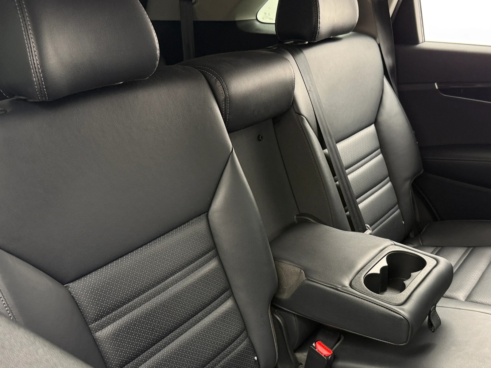 Thumbnail: 2019 Kia Sorento - 5