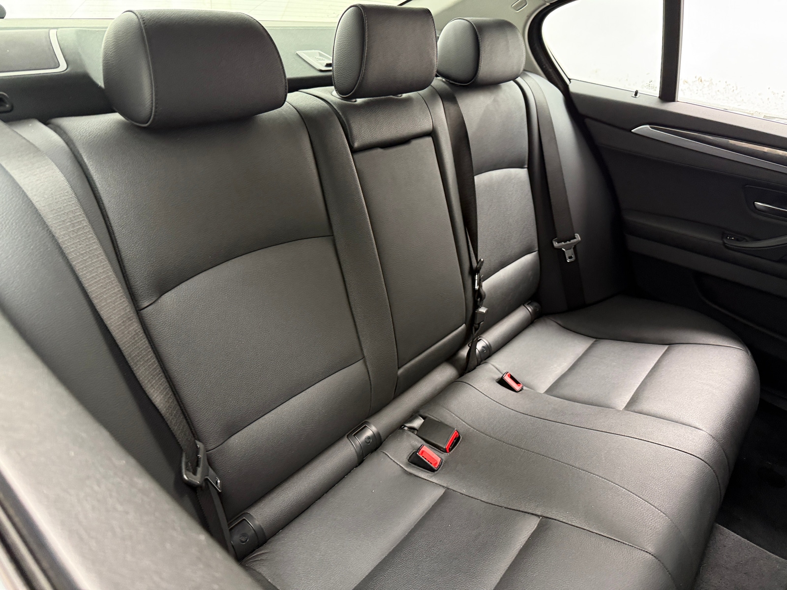 Thumbnail: 2016 BMW 5 Series - 5