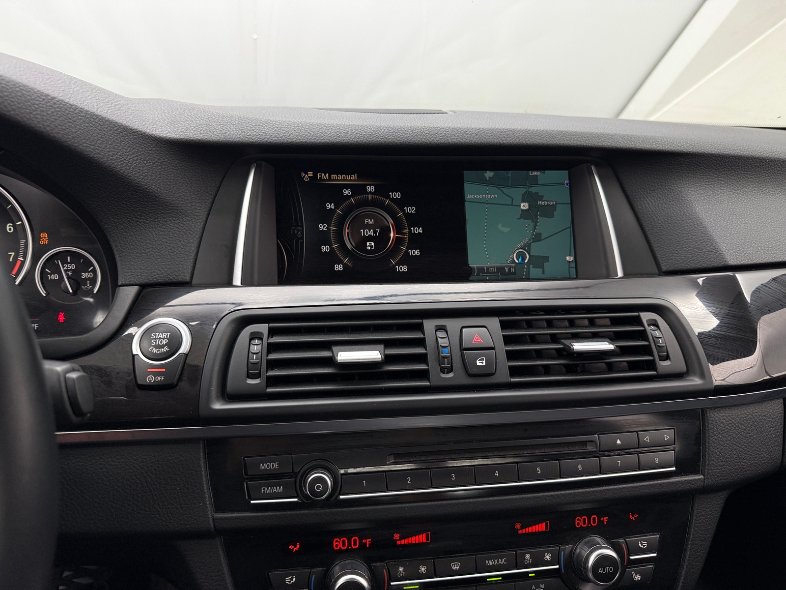 Thumbnail: 2016 BMW 5 Series - 3