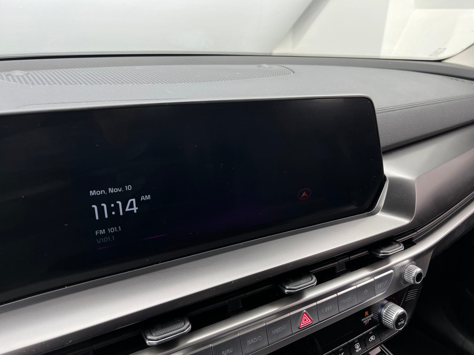 Thumbnail: 2023 Kia Telluride - 3