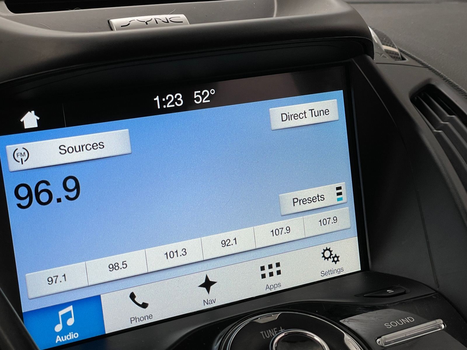 Thumbnail: 2017 Ford Escape - 3