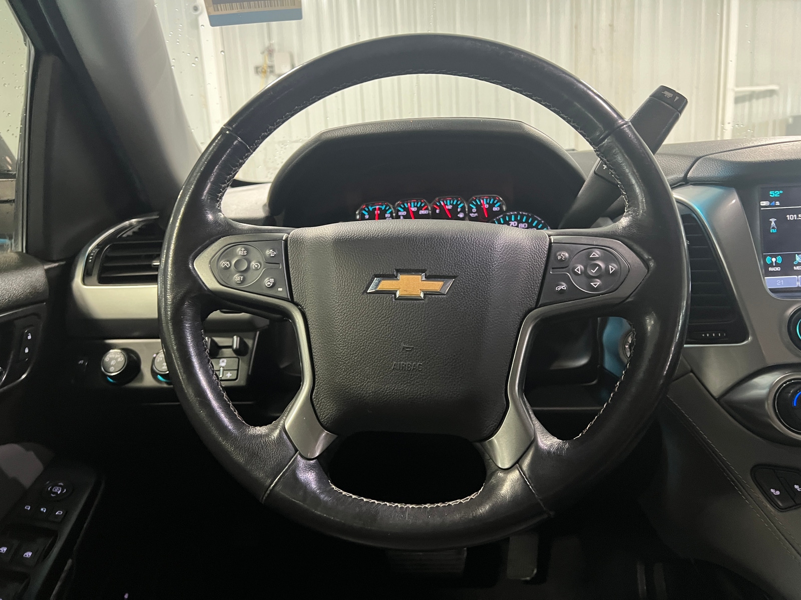 Thumbnail: 2020 Chevrolet Tahoe - 4