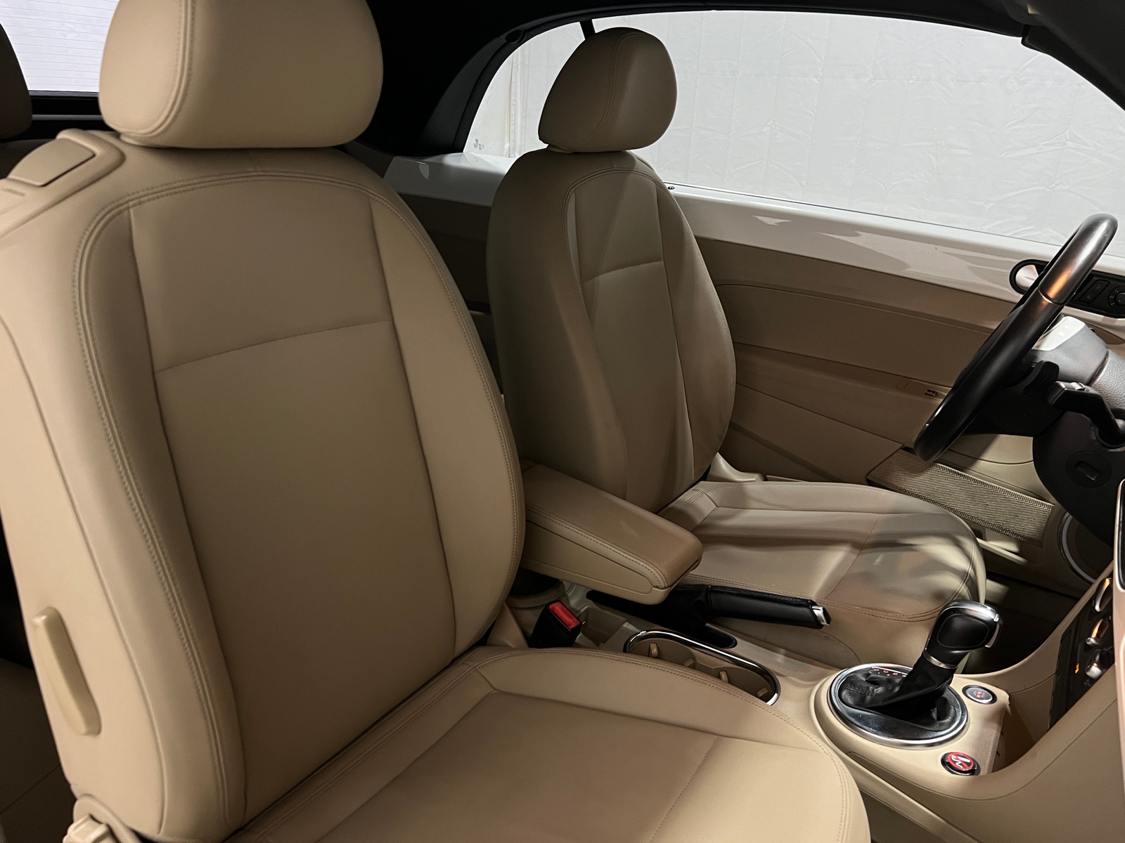 Thumbnail: 2013 Volkswagen Beetle - 2