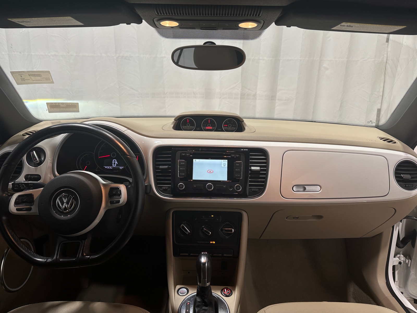 Thumbnail: 2013 Volkswagen Beetle - 3