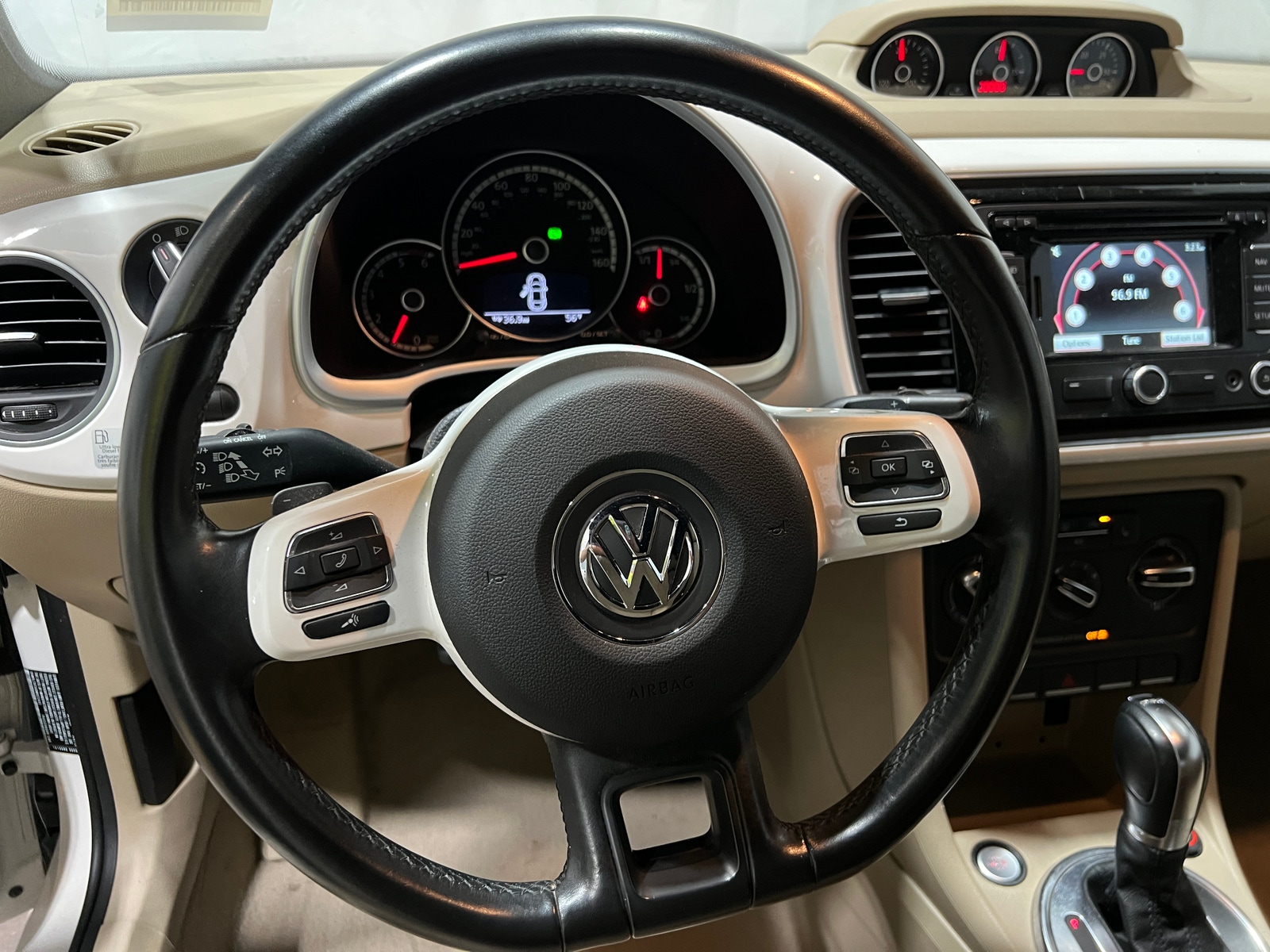 Thumbnail: 2013 Volkswagen Beetle - 5