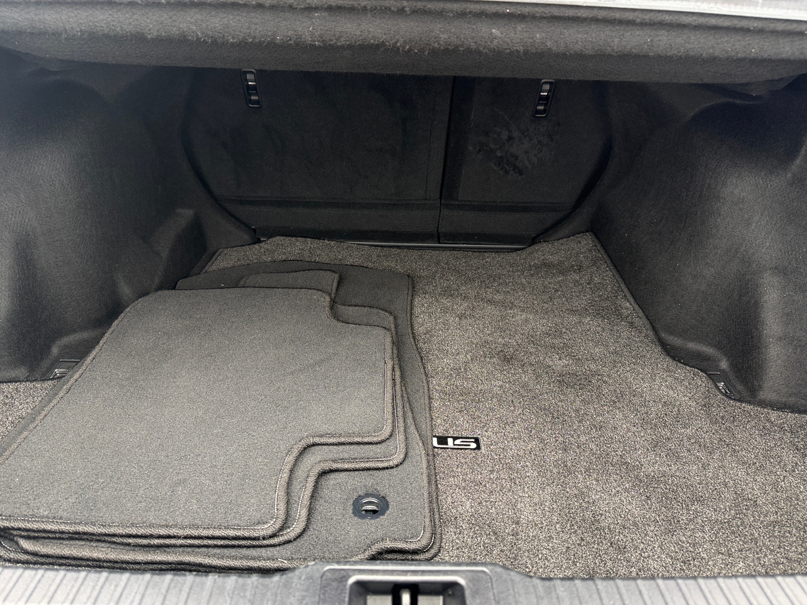 Thumbnail: 2021 Lexus IS - 6