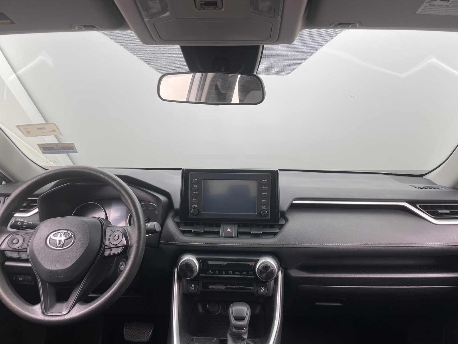 Thumbnail: 2019 Toyota RAV4 - 3