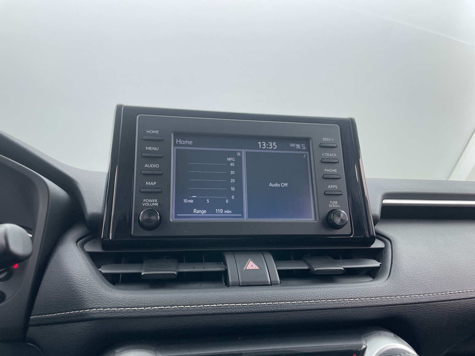 Thumbnail: 2019 Toyota RAV4 - 4