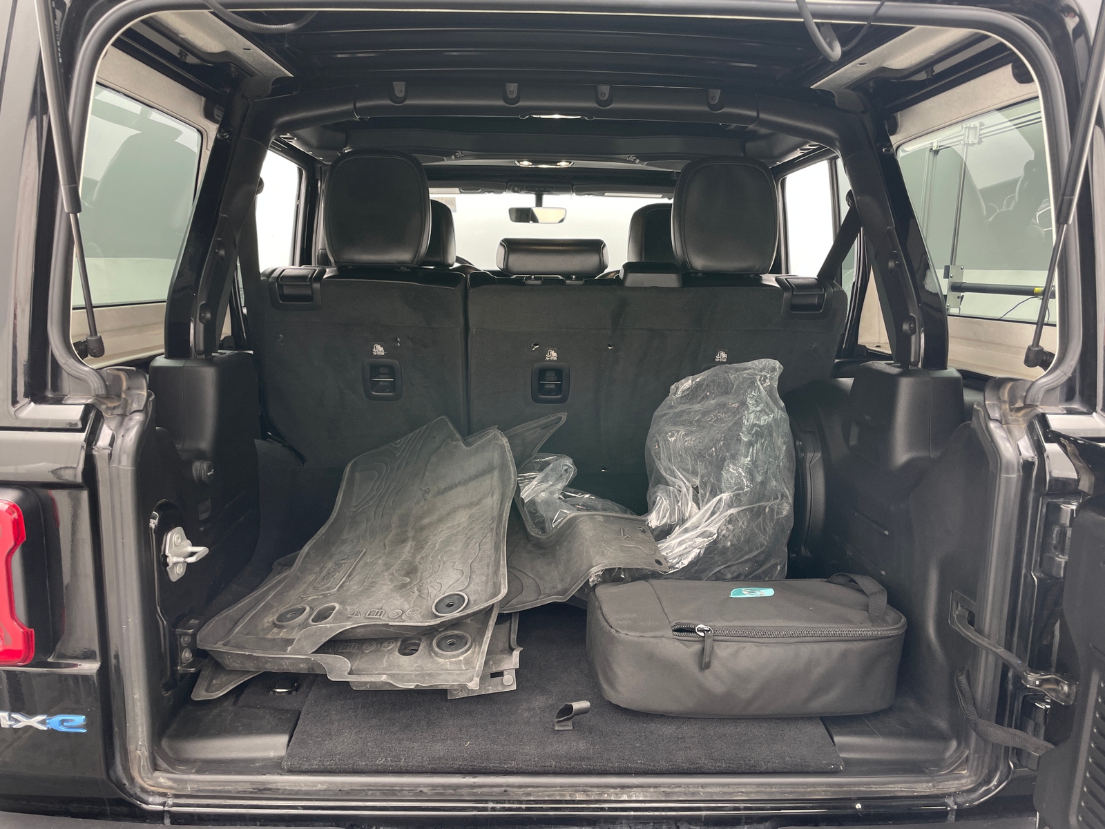 Thumbnail: 2022 Jeep Wrangler - 6