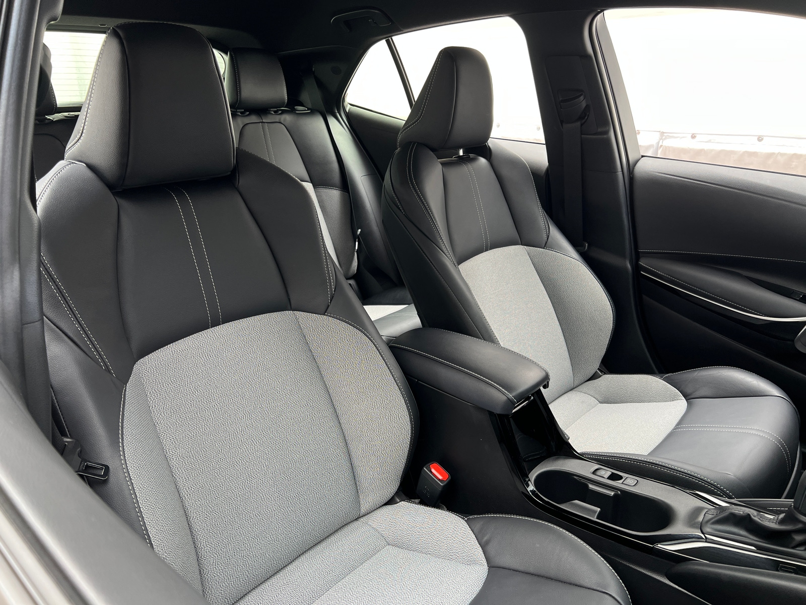 Thumbnail: 2025 Toyota Corolla - 2