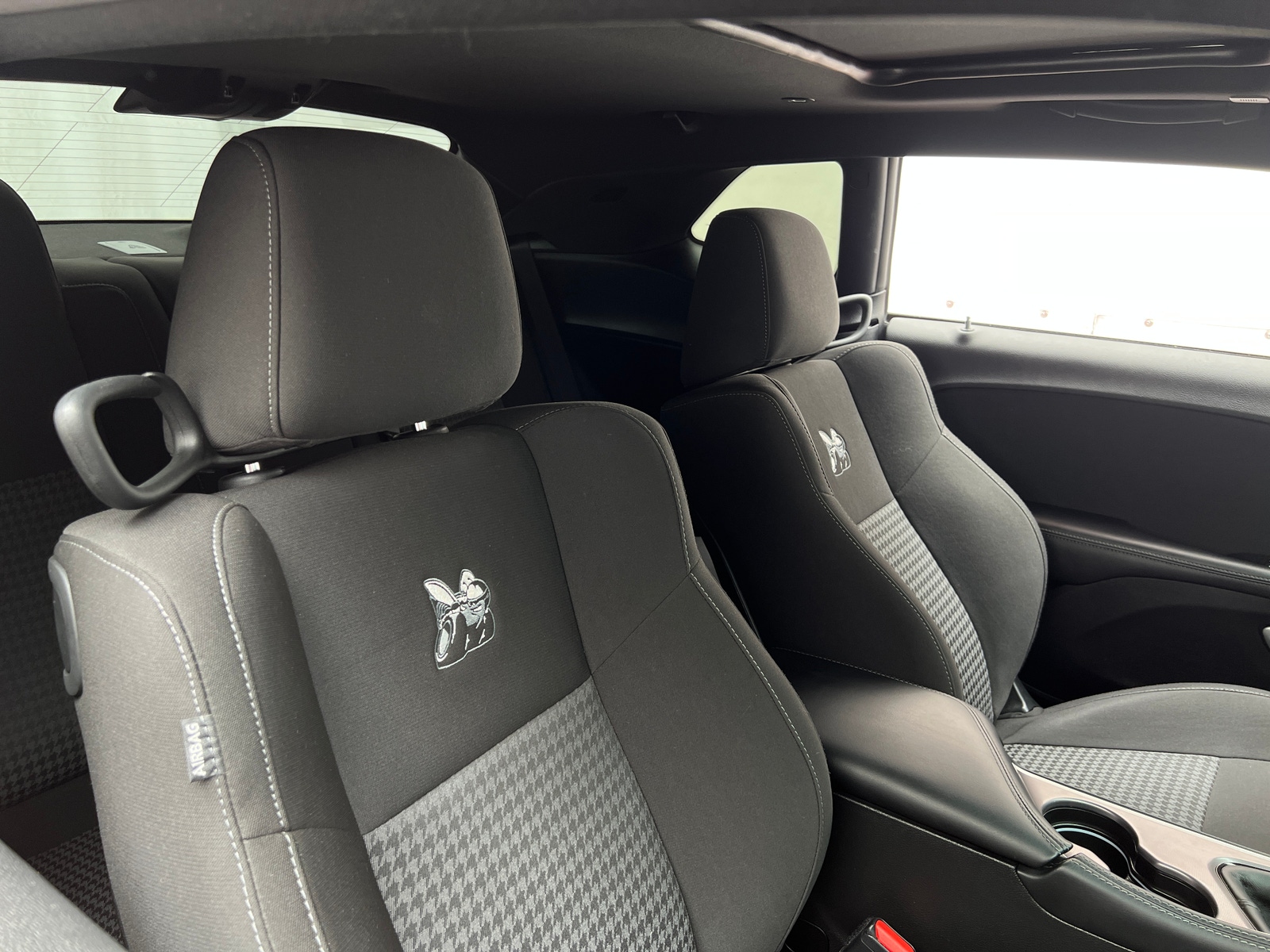 Thumbnail: 2022 Dodge Challenger - 2