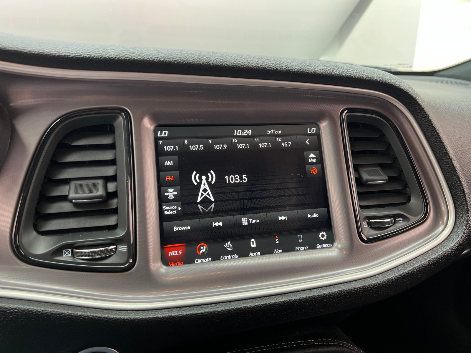 Thumbnail: 2022 Dodge Challenger - 3