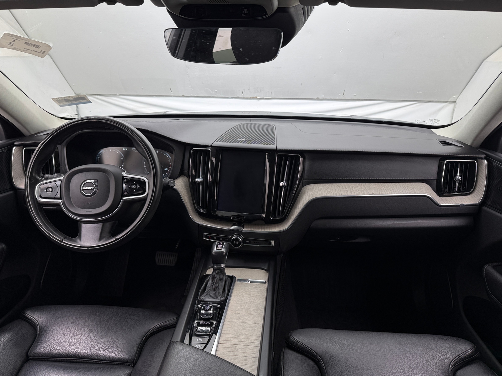 Thumbnail: 2020 Volvo XC60 - 2