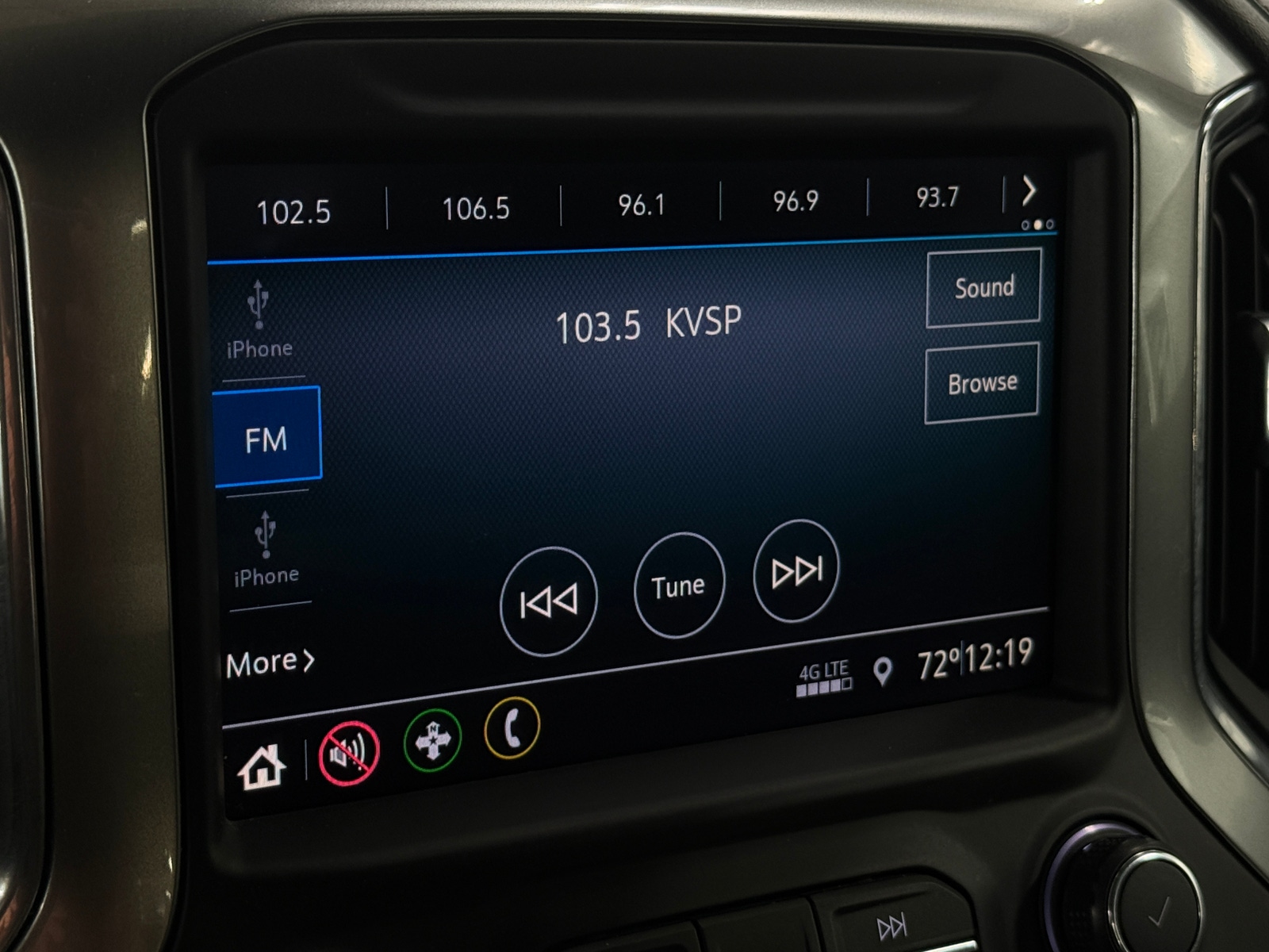 Thumbnail: 2020 Chevrolet Silverado 1500 - 4