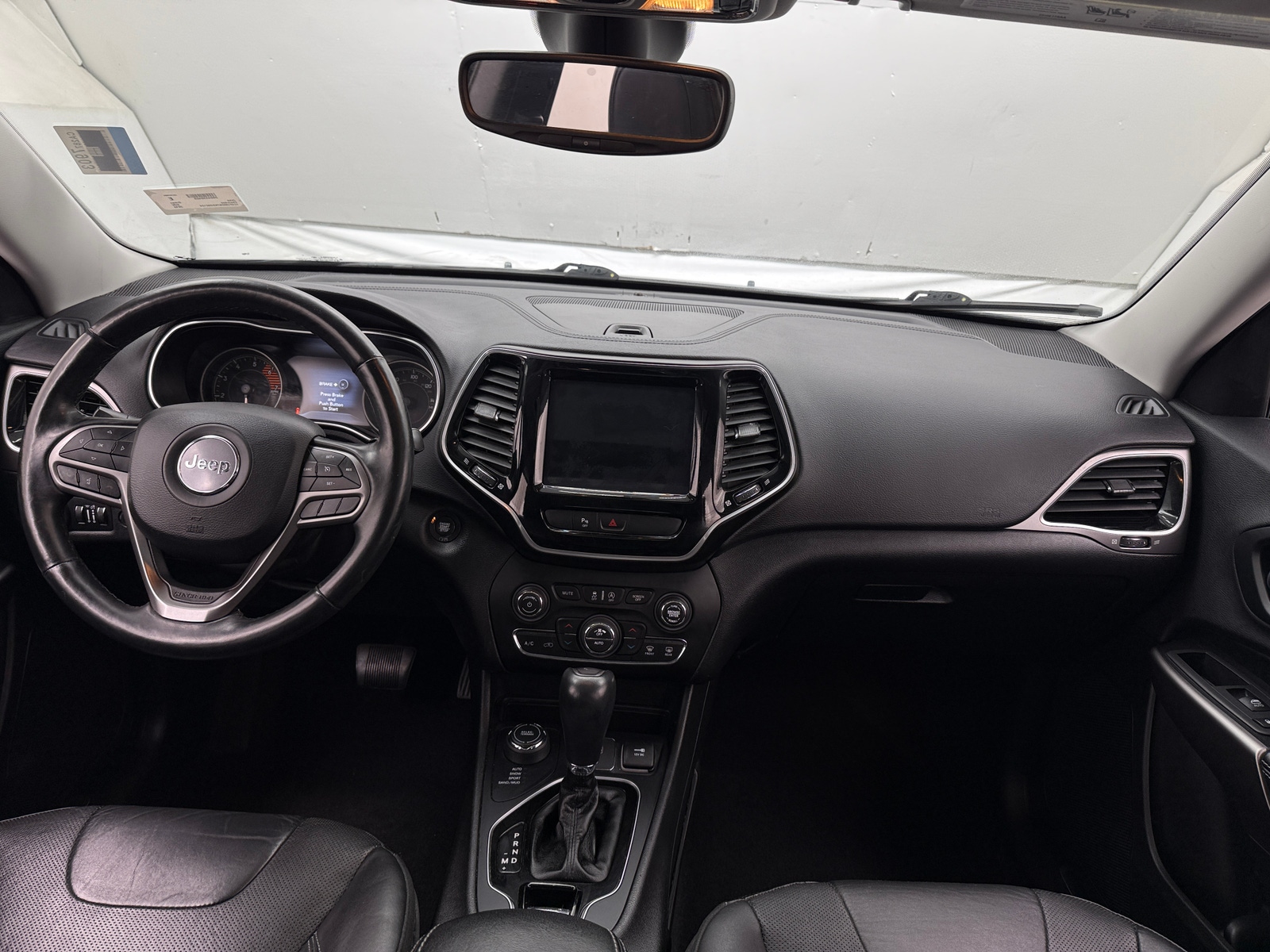 Thumbnail: 2019 Jeep Cherokee - 2