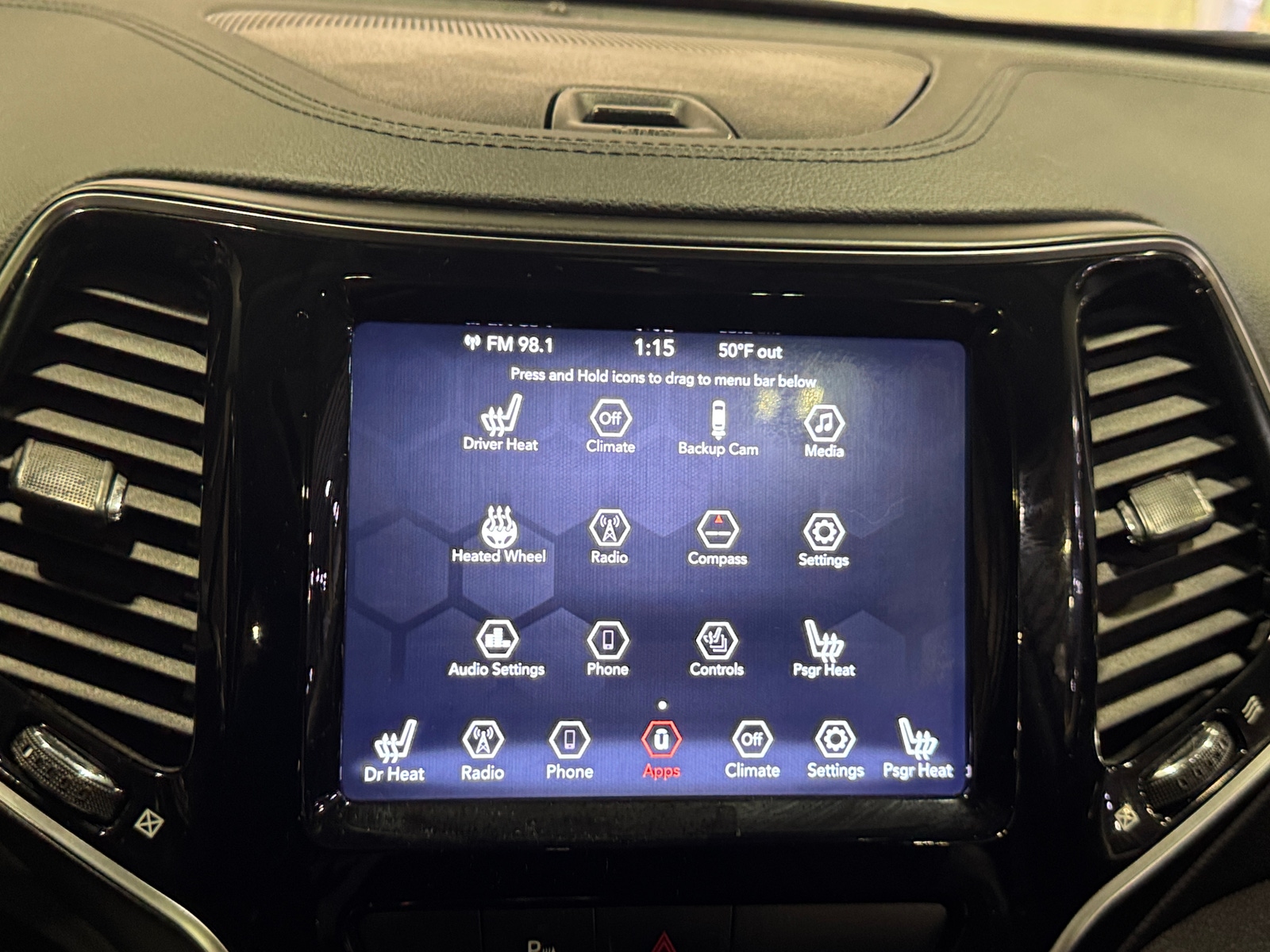 Thumbnail: 2019 Jeep Cherokee - 3