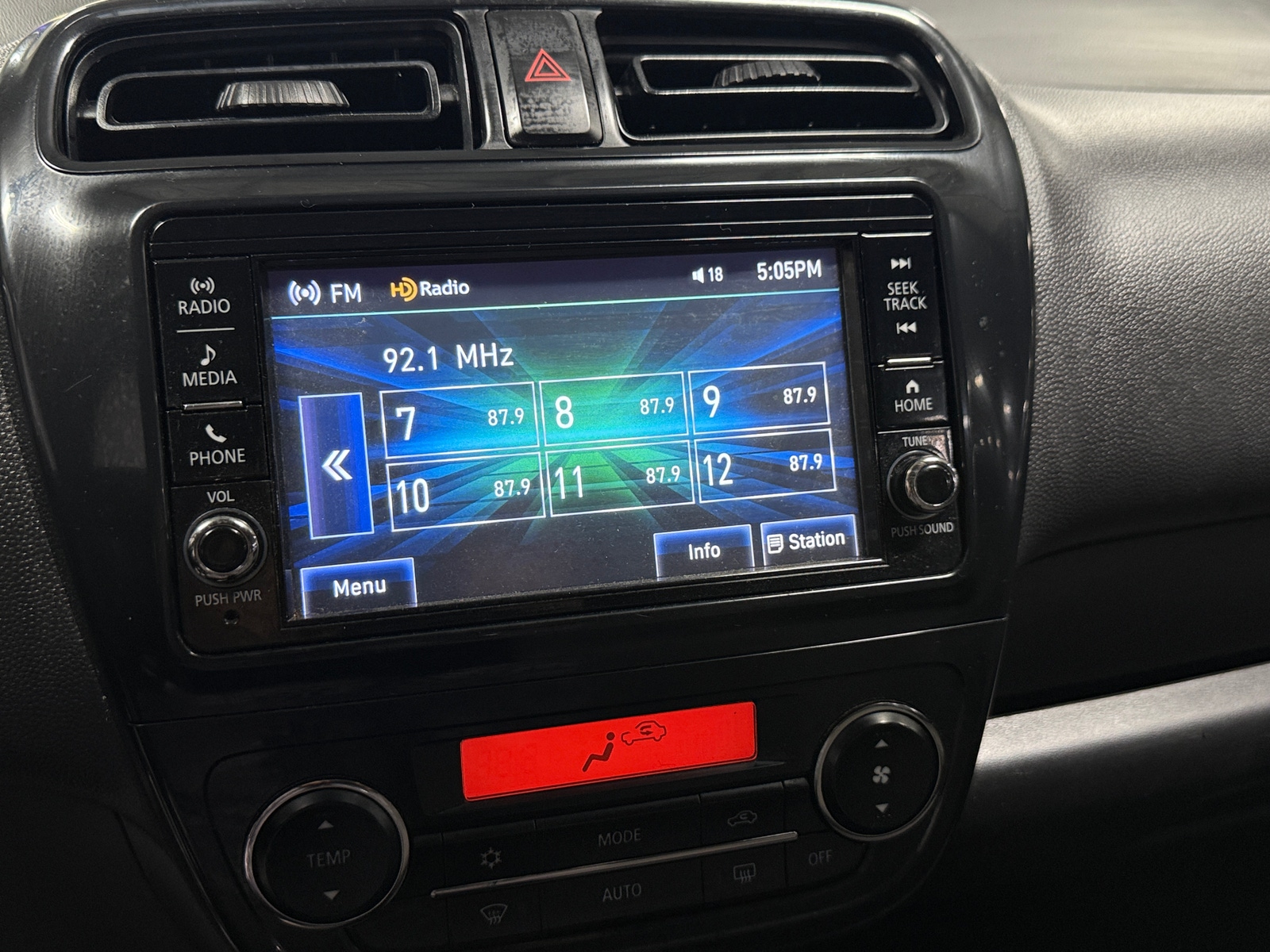 Thumbnail: 2020 Mitsubishi Mirage G4 - 4