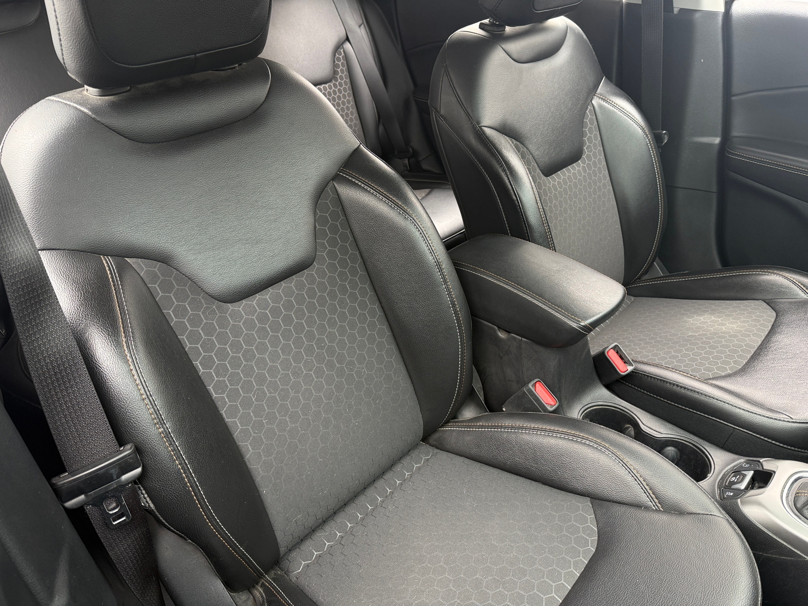 Thumbnail: 2018 Jeep Compass - 2