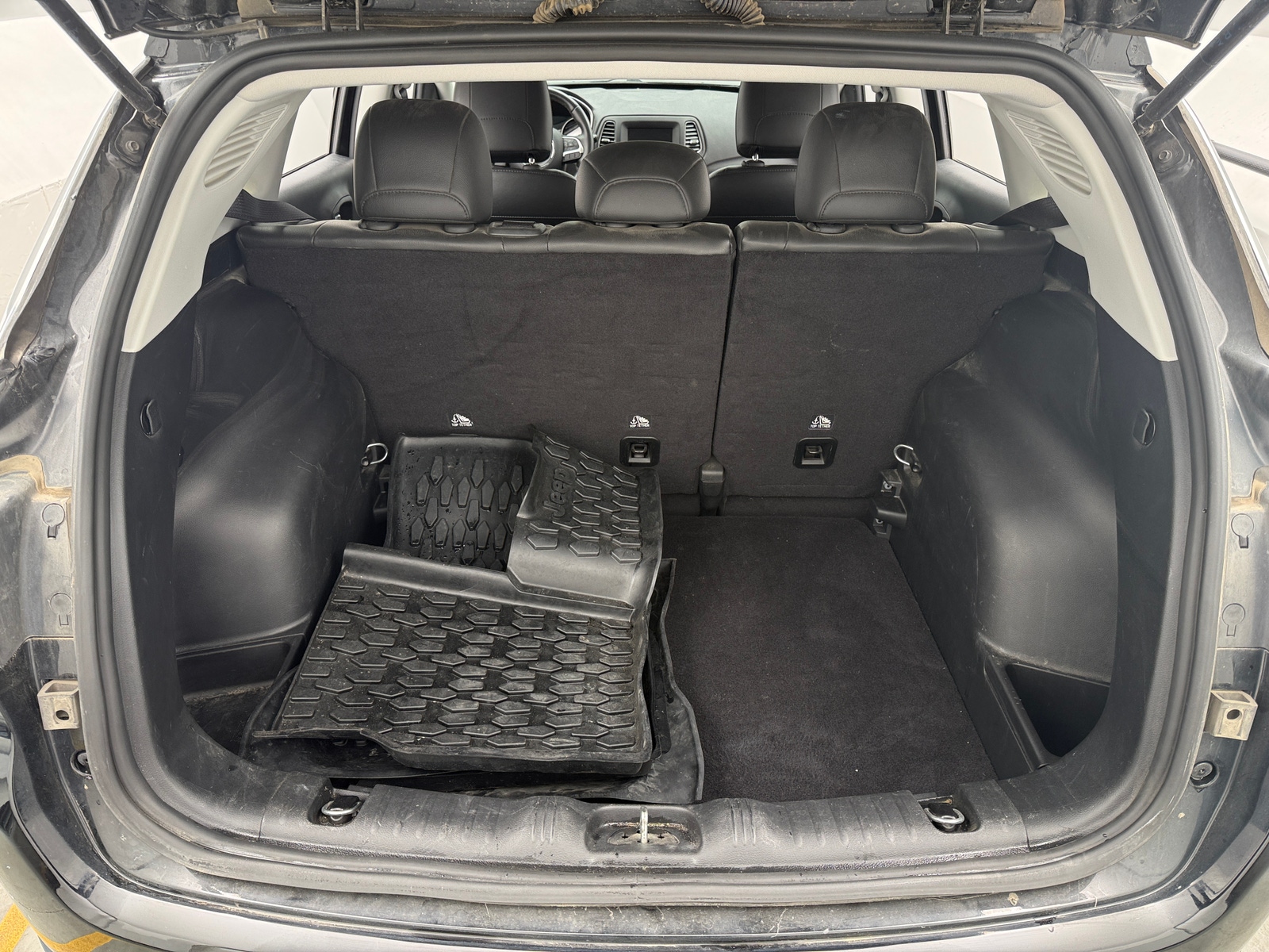 Thumbnail: 2018 Jeep Compass - 7