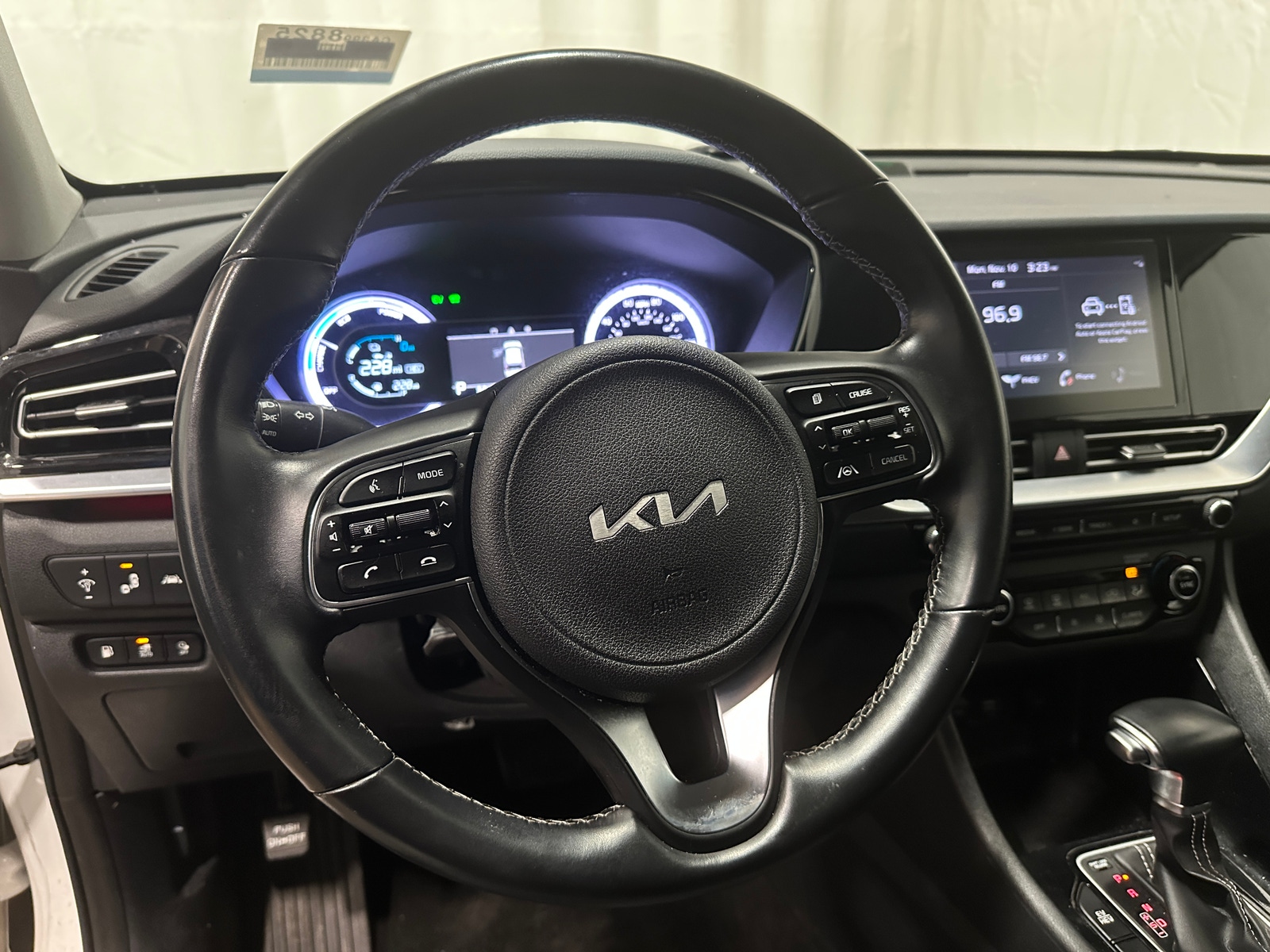 Thumbnail: 2022 Kia Niro - 5