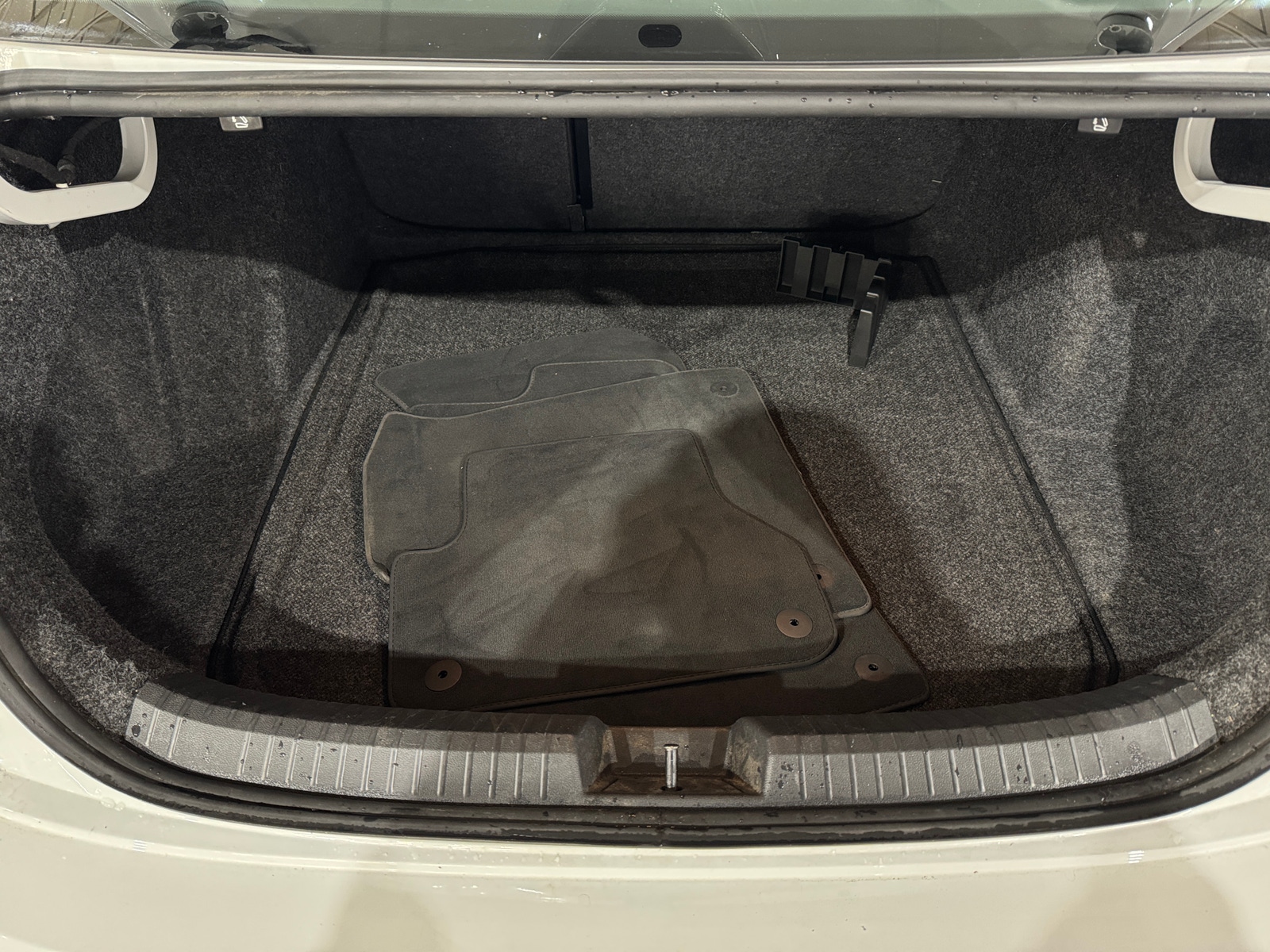 Thumbnail: 2021 Volkswagen Jetta - 6