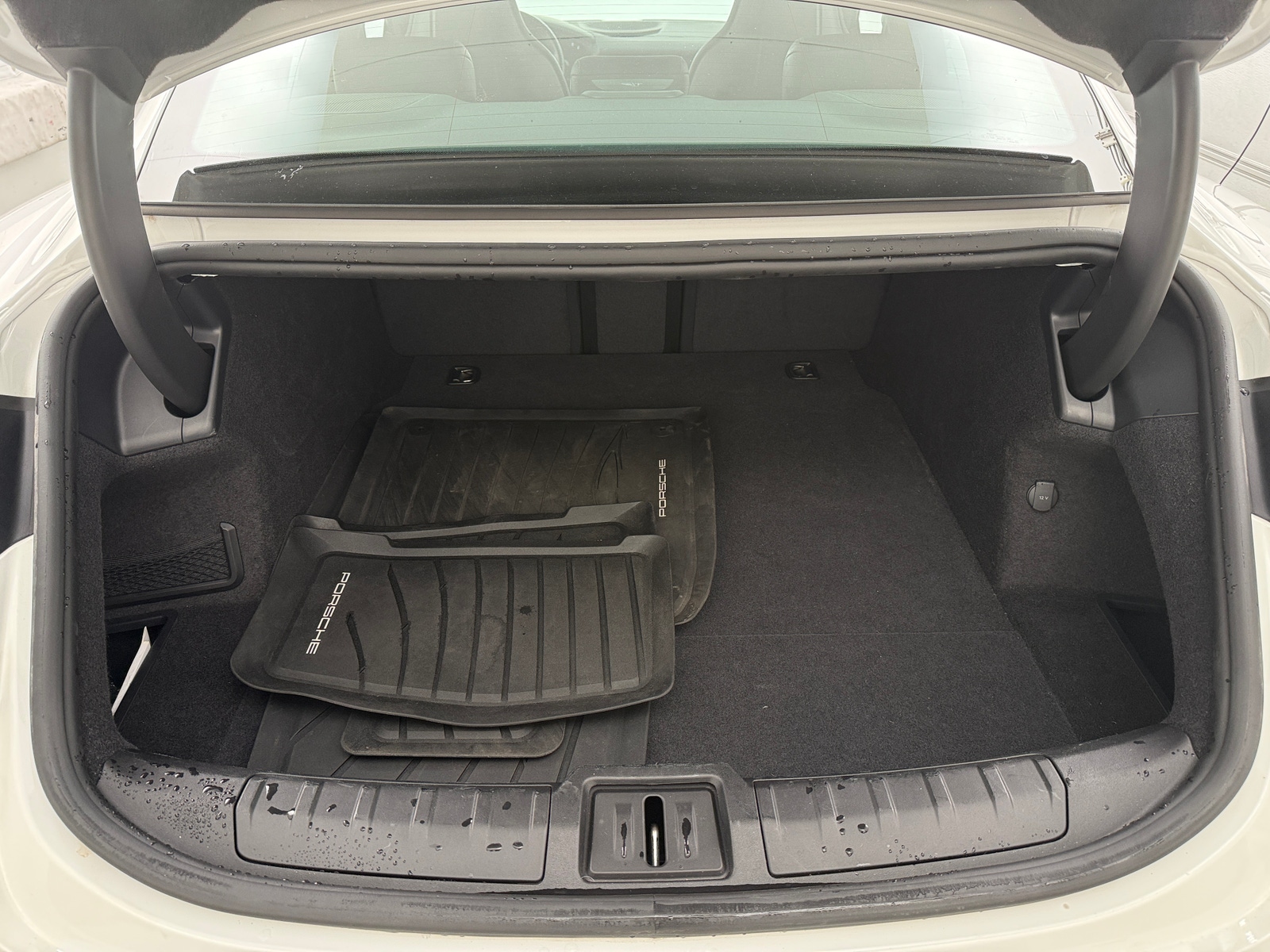 Thumbnail: 2023 Porsche Taycan - 6