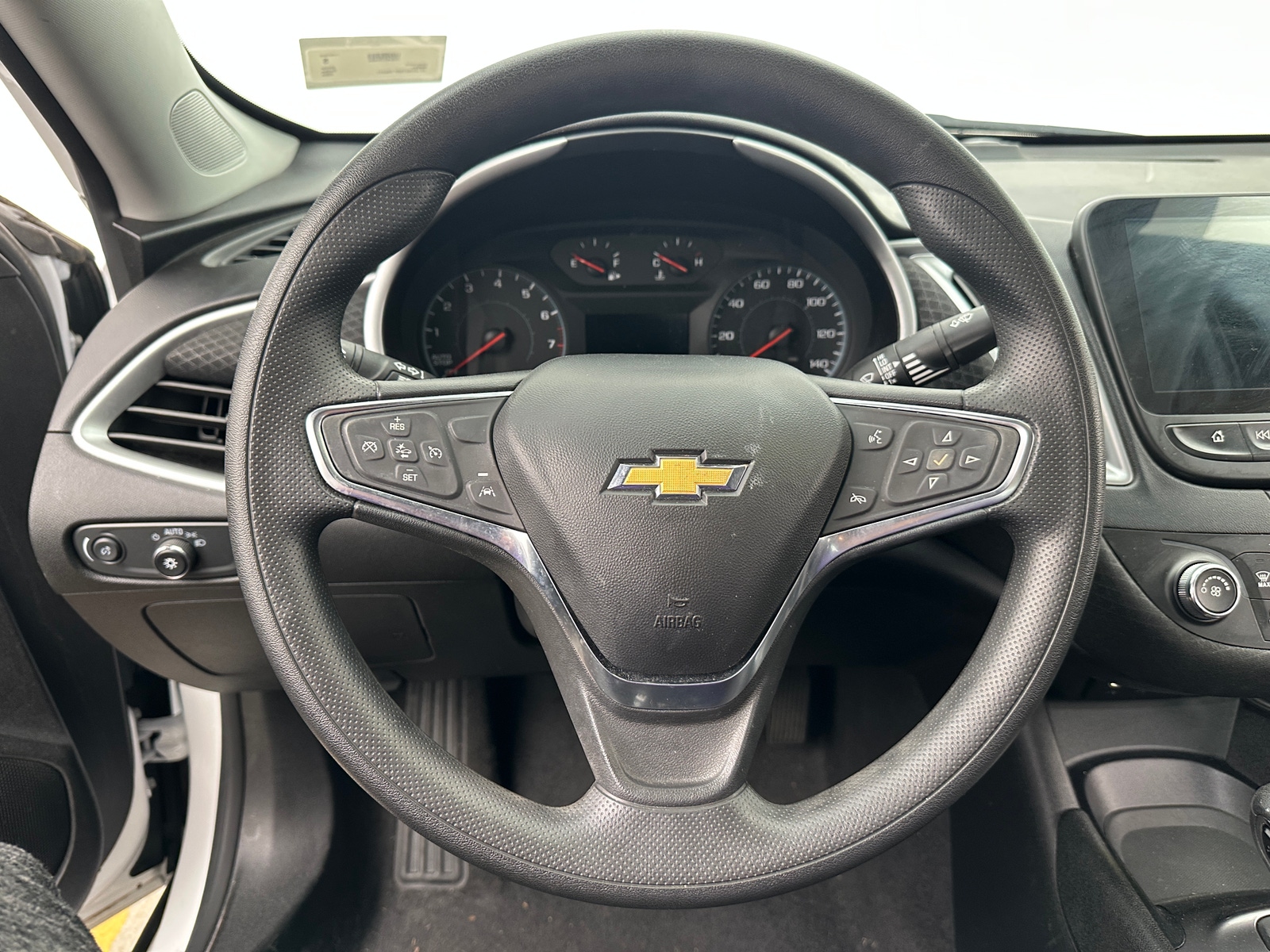 Thumbnail: 2024 Chevrolet Malibu - 5