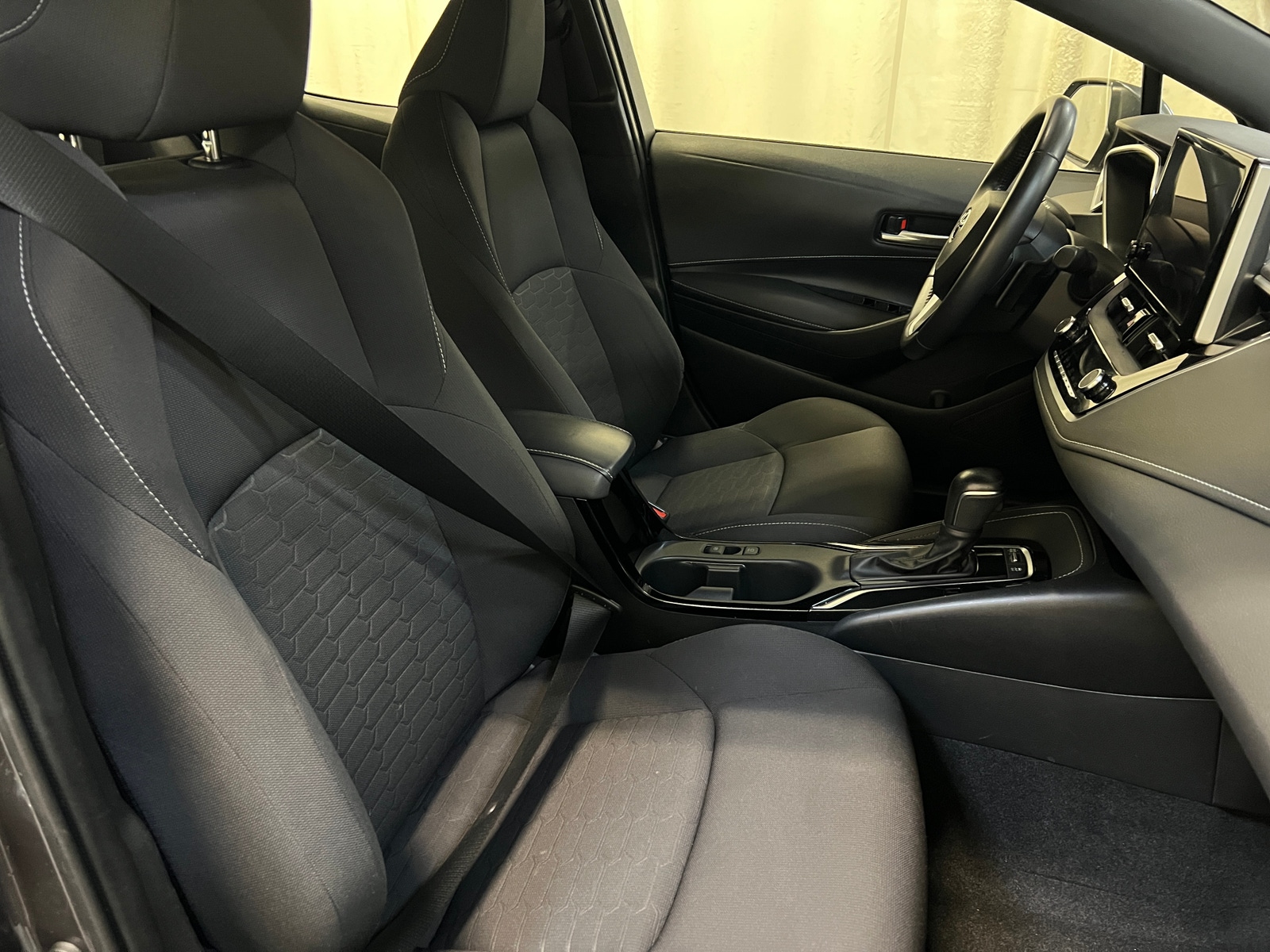 Thumbnail: 2023 Toyota Corolla - 2