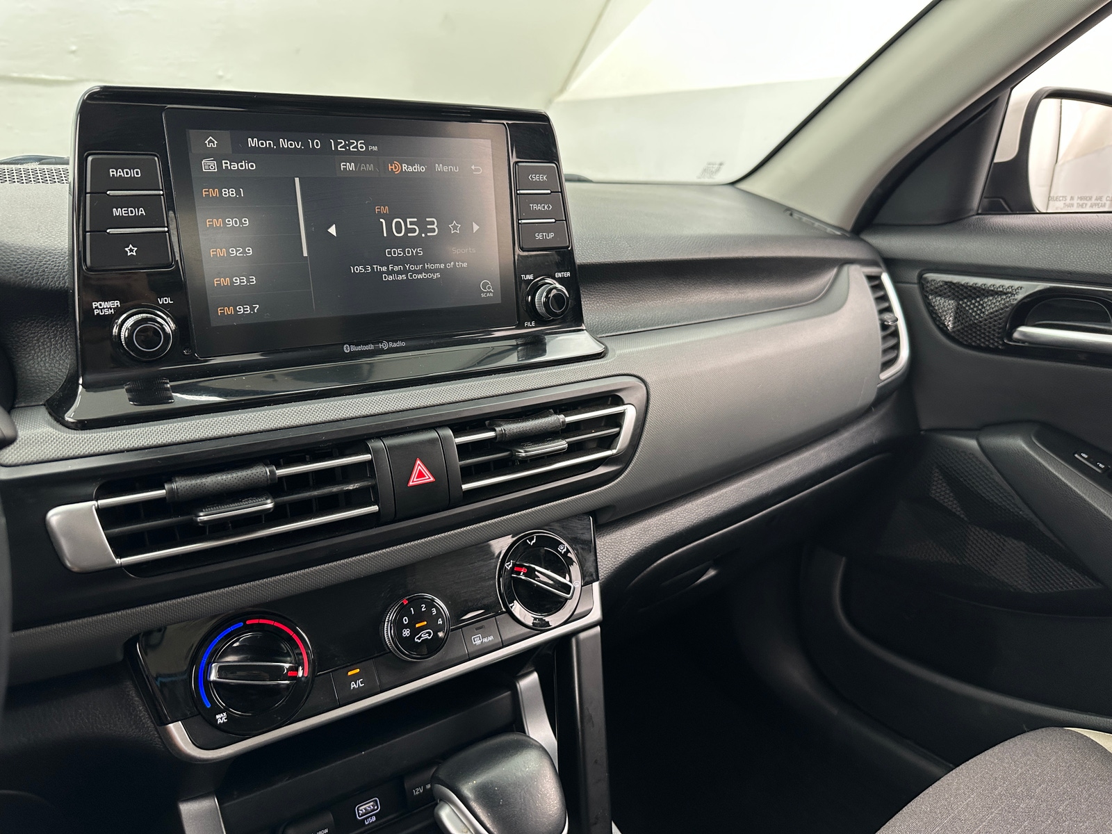 Thumbnail: 2022 Kia Seltos - 4