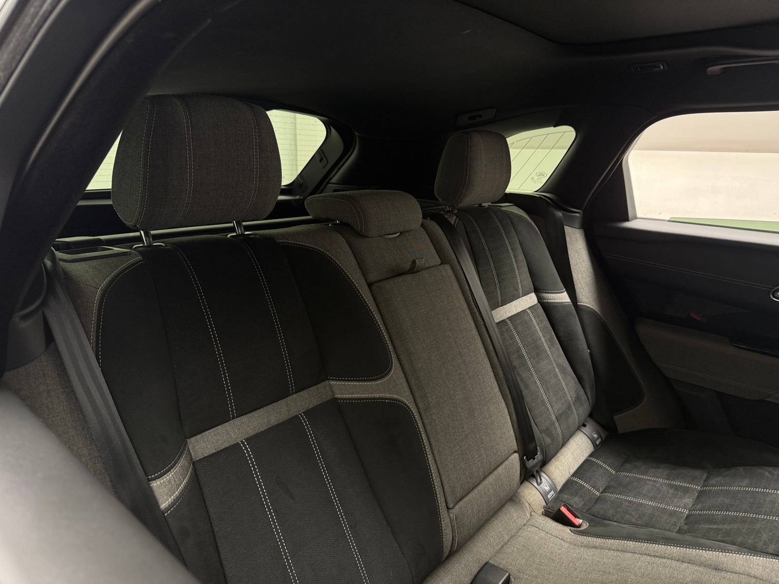 Thumbnail: 2019 Land Rover Range Rover Velar - 5