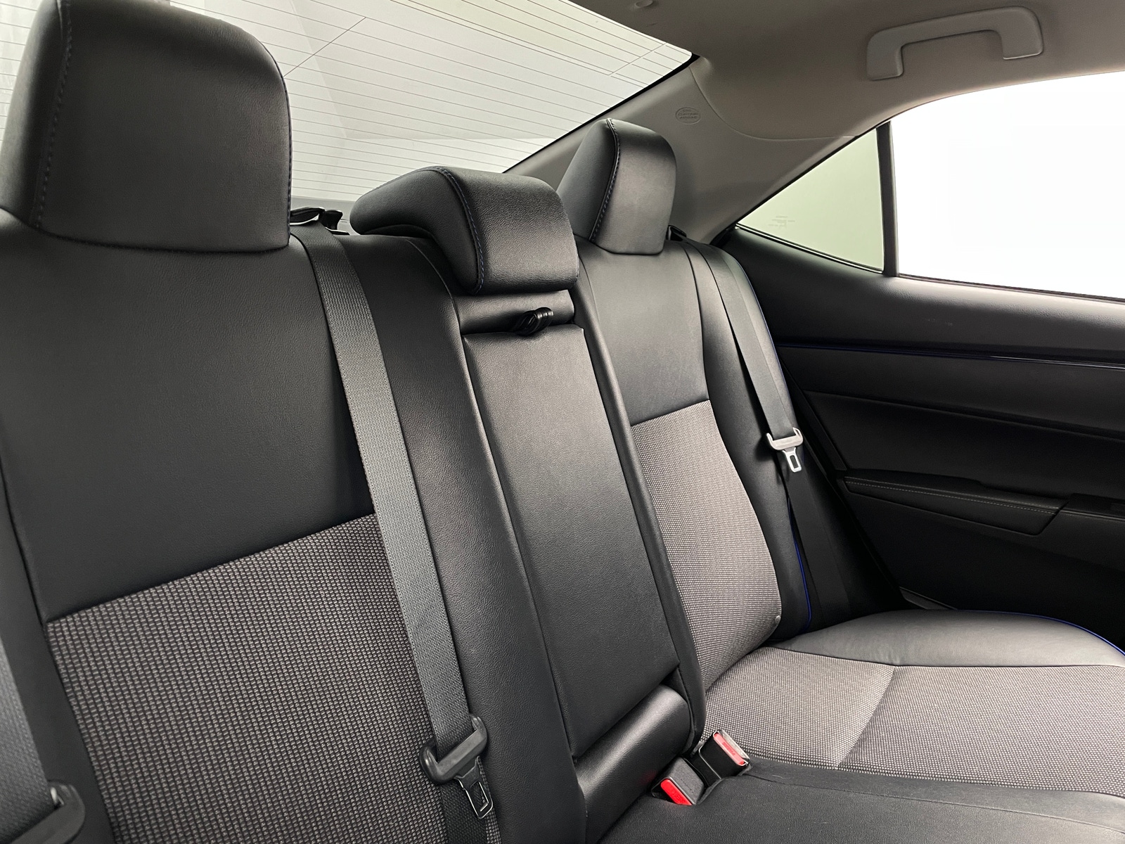 Thumbnail: 2018 Toyota Corolla - 6