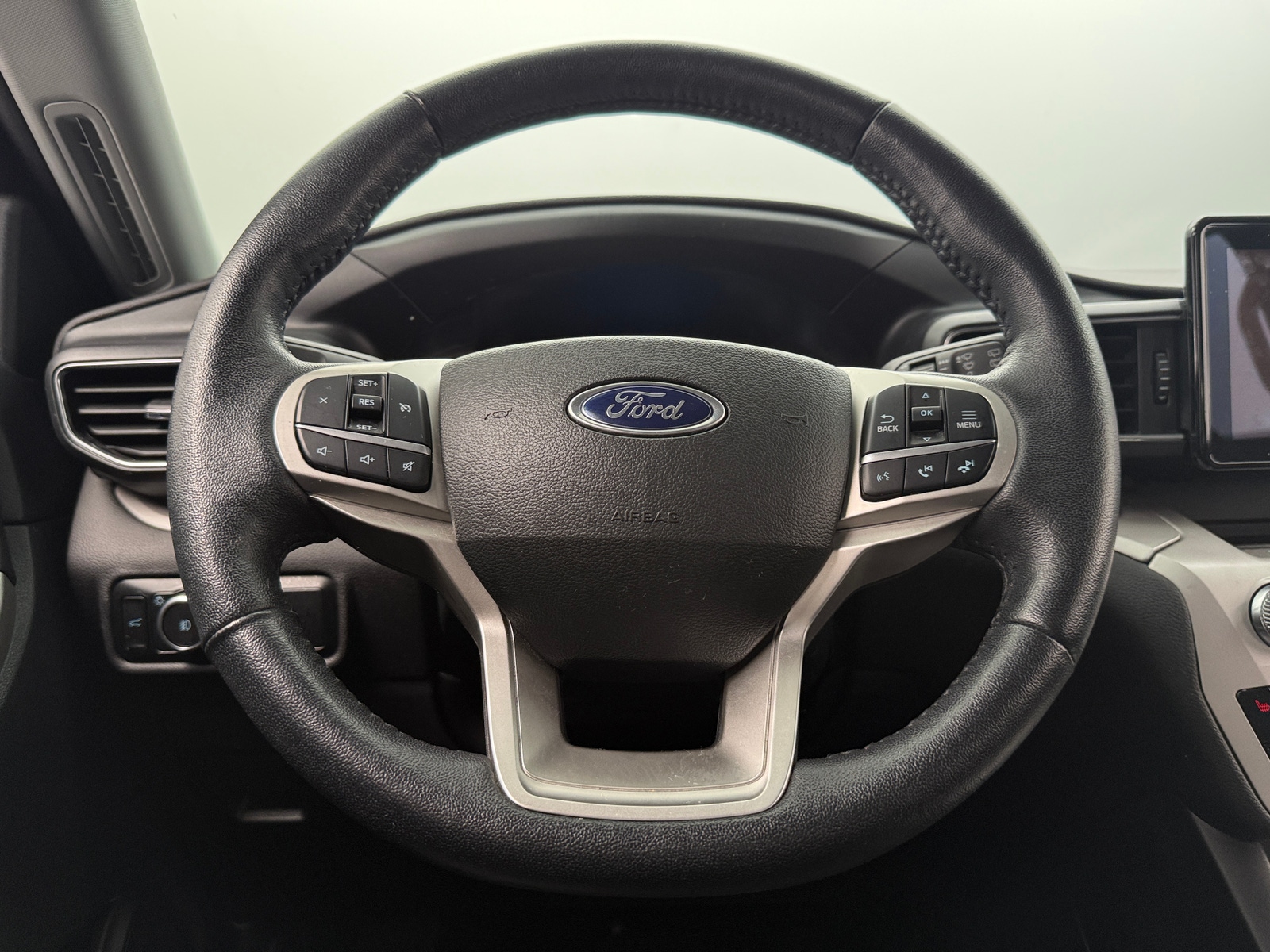 Thumbnail: 2023 Ford Explorer - 5