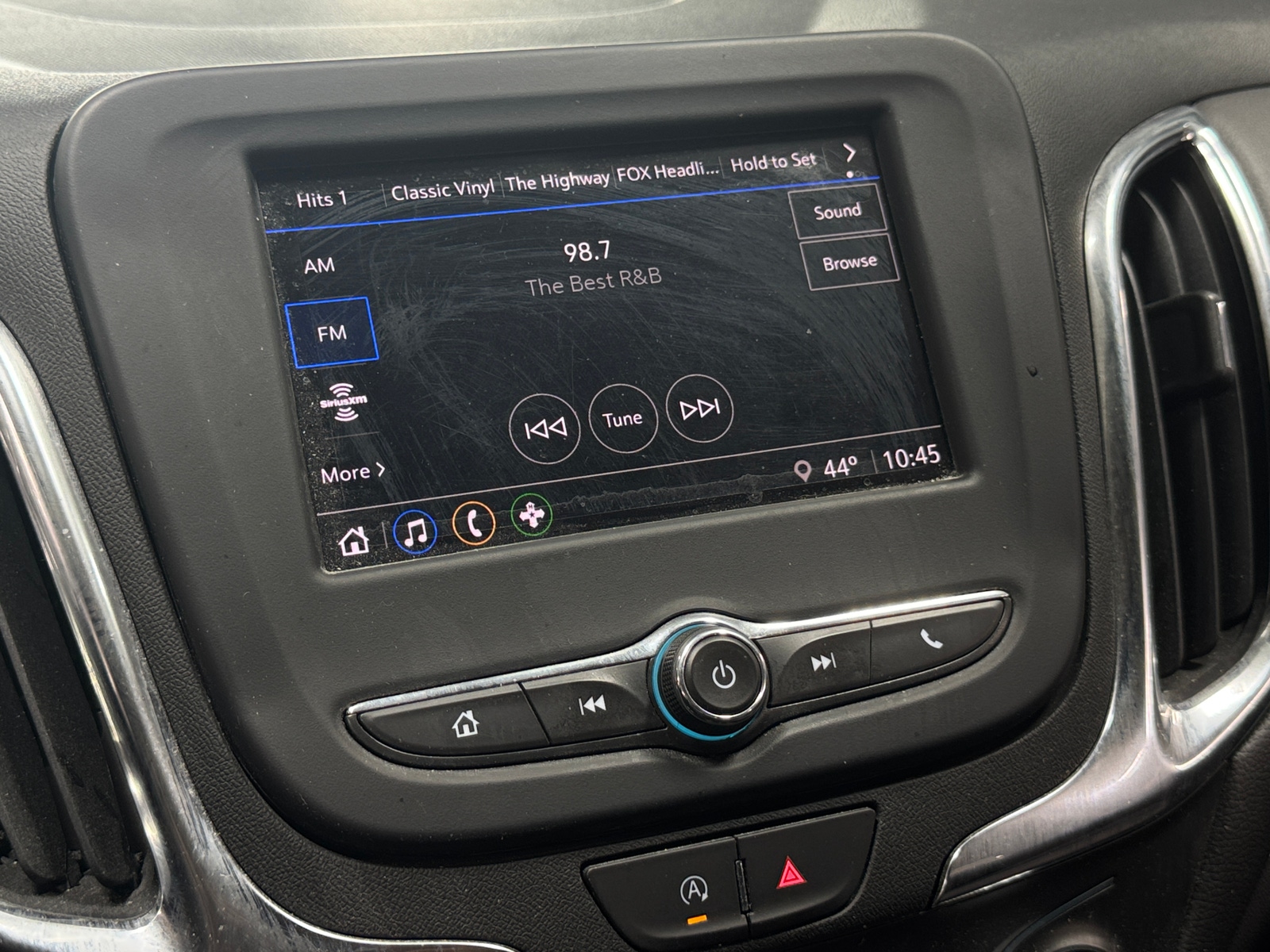 Thumbnail: 2023 Chevrolet Equinox - 4