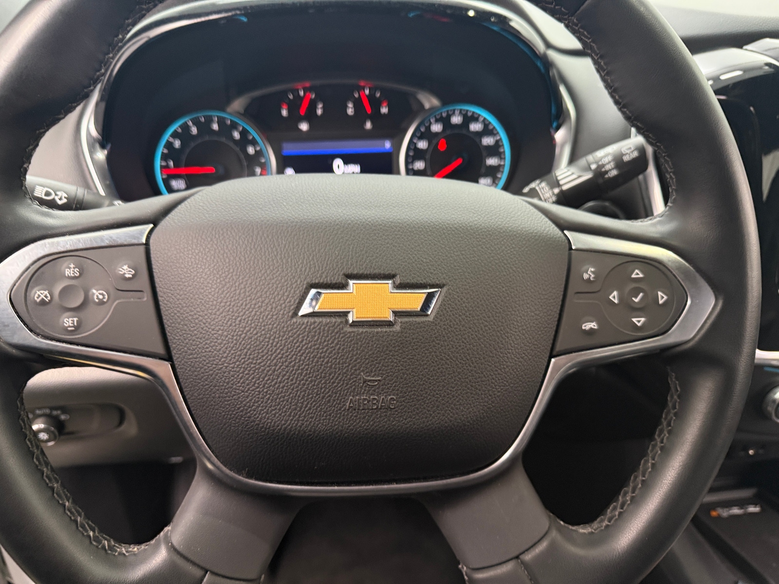 Thumbnail: 2023 Chevrolet Traverse - 5