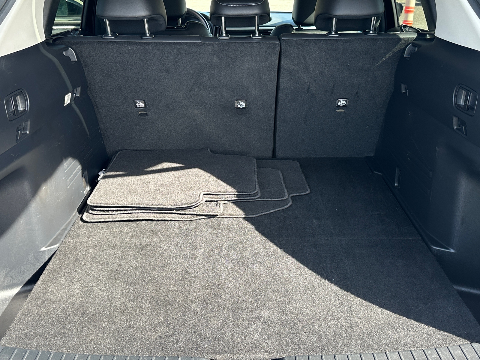 Thumbnail: 2025 Mazda CX-50 - 7