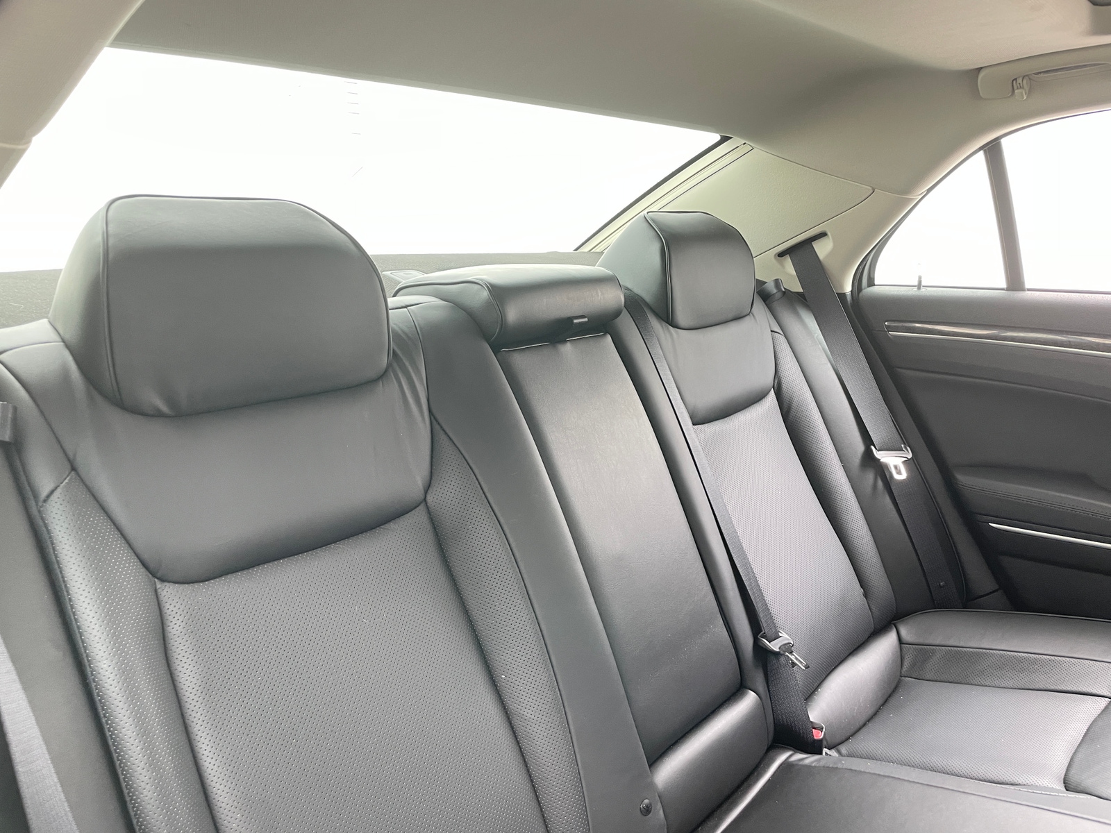 Thumbnail: 2023 Chrysler 300 - 5