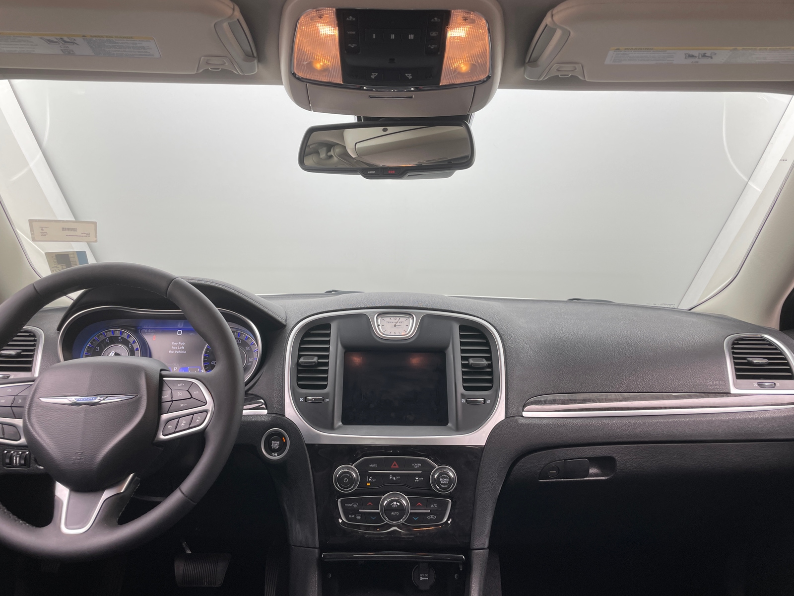 Thumbnail: 2023 Chrysler 300 - 2