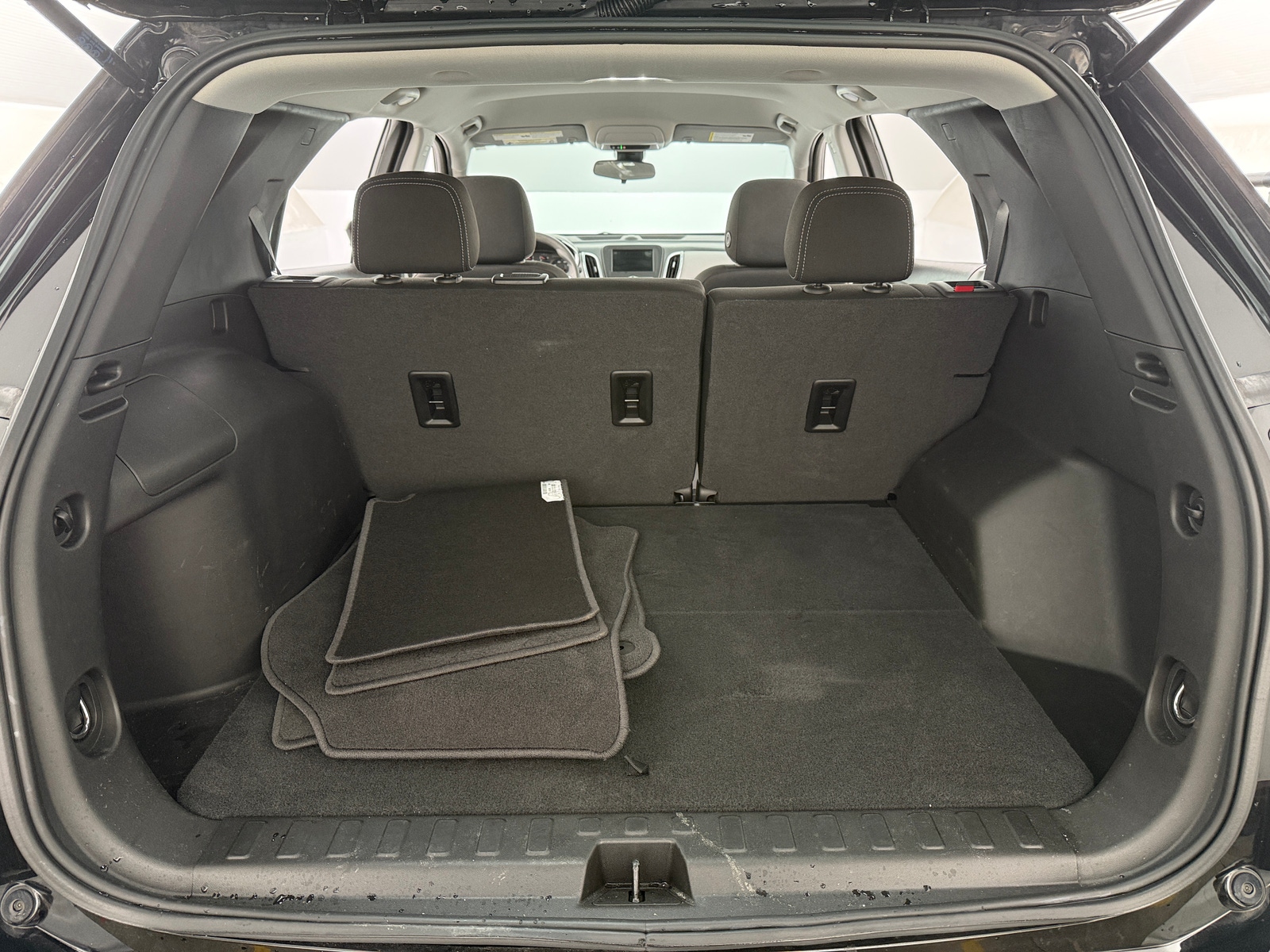 Thumbnail: 2022 Chevrolet Equinox - 7