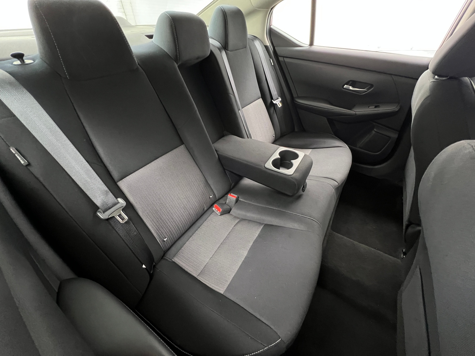 Thumbnail: 2021 Nissan Sentra - 6