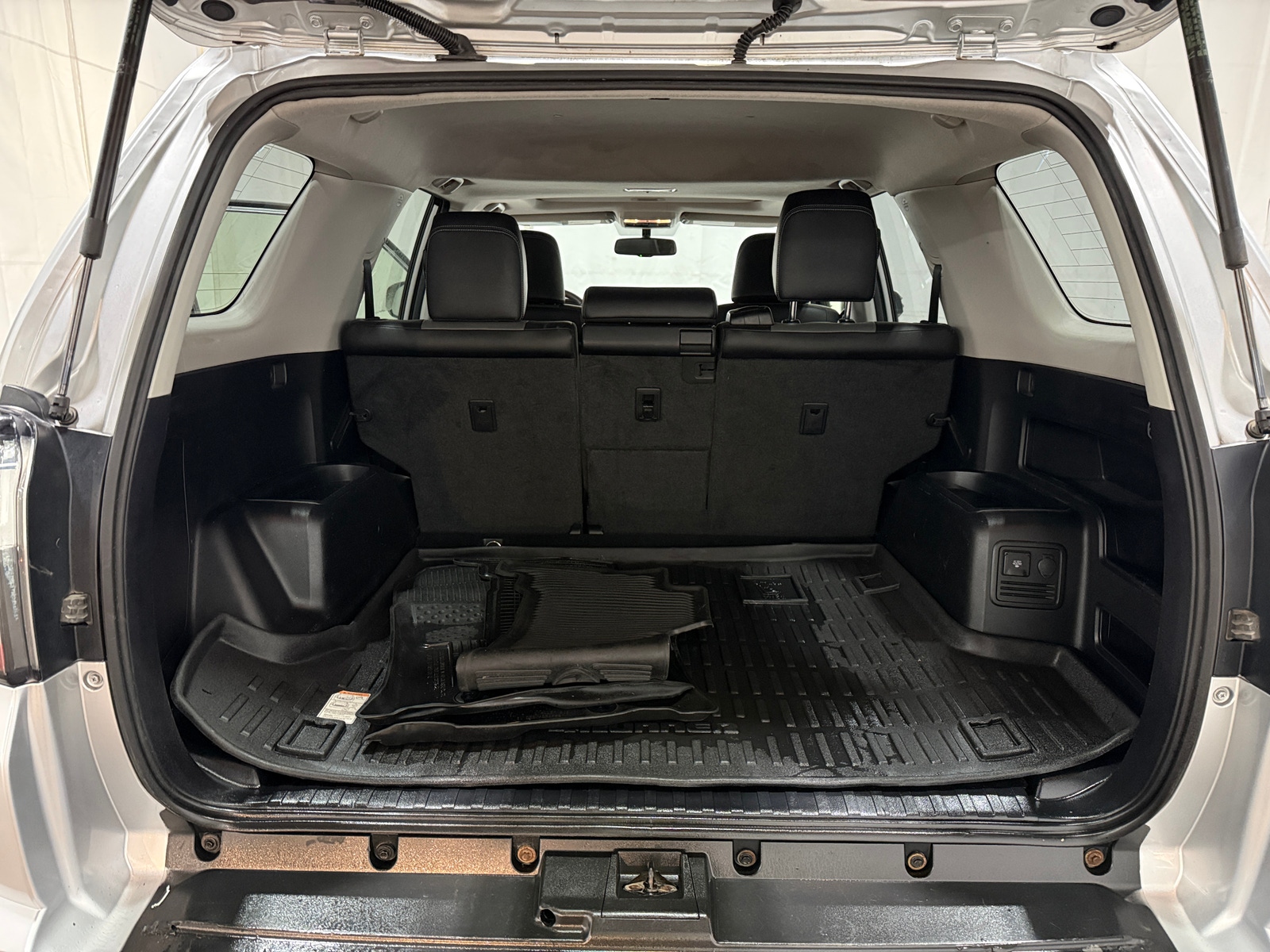 Thumbnail: 2018 Toyota 4Runner - 6