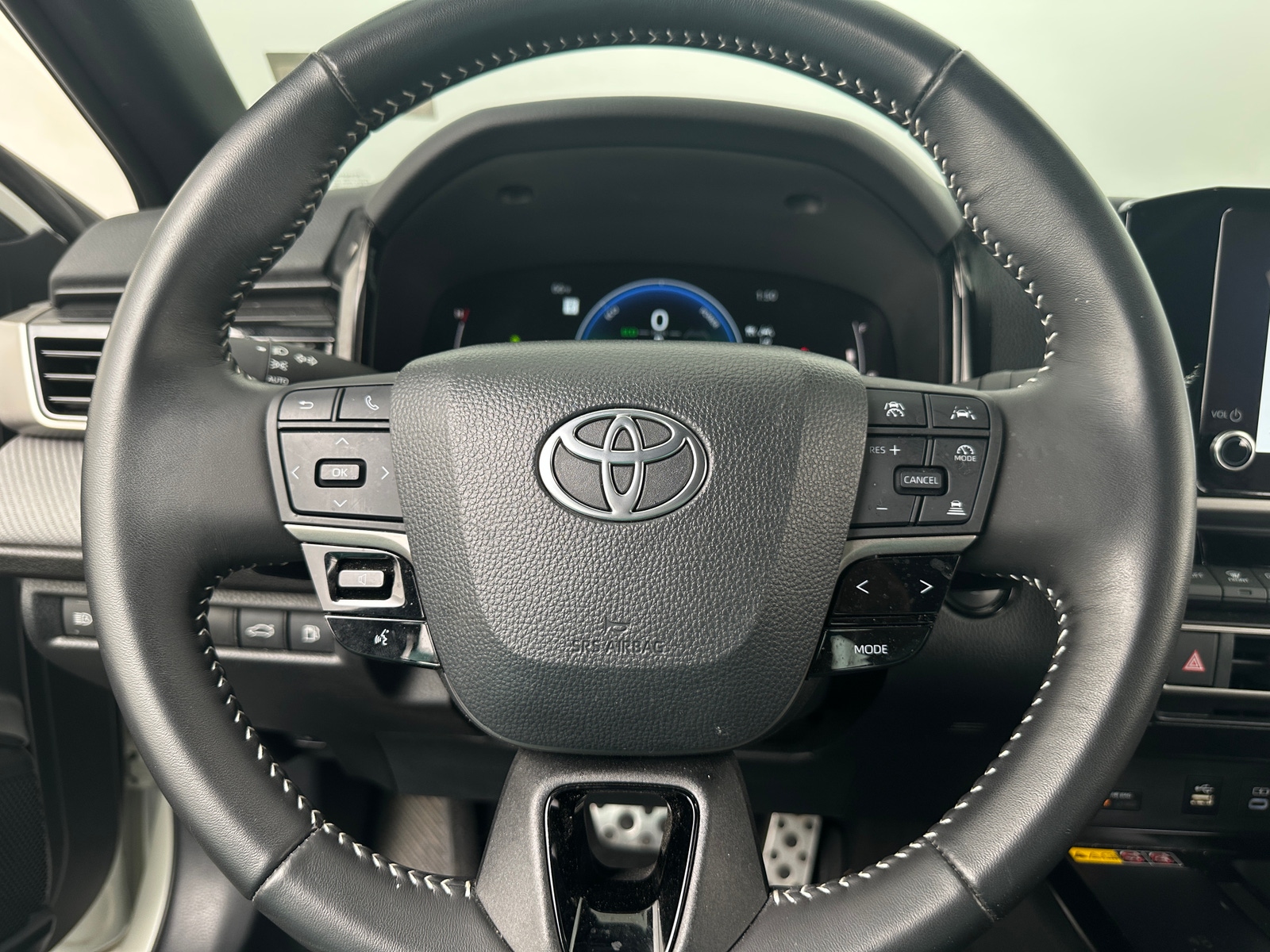 Thumbnail: 2025 Toyota Camry - 4