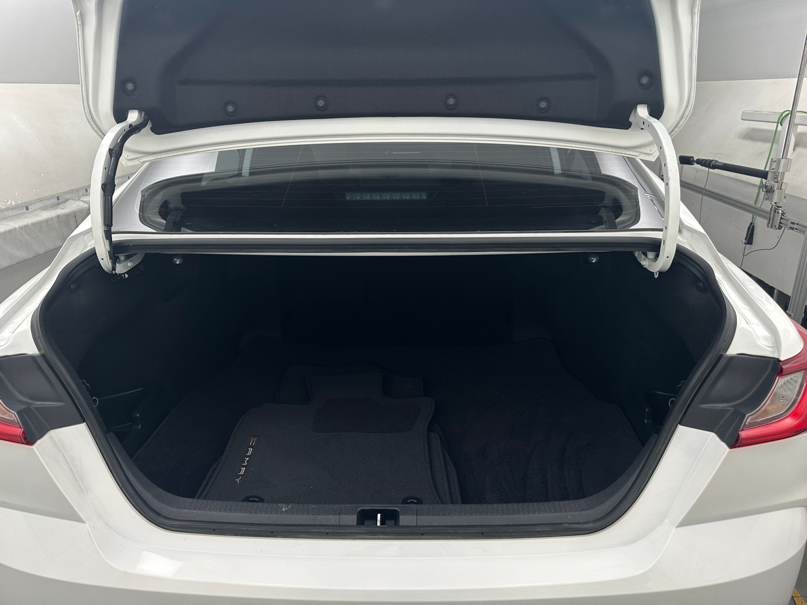 Thumbnail: 2025 Toyota Camry - 6