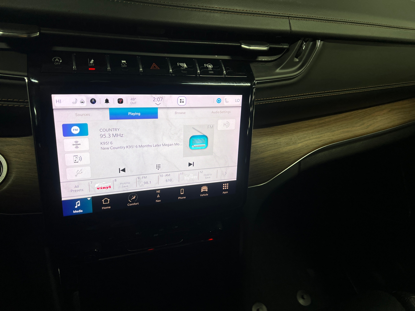 Thumbnail: 2023 Jeep Grand Cherokee L - 3