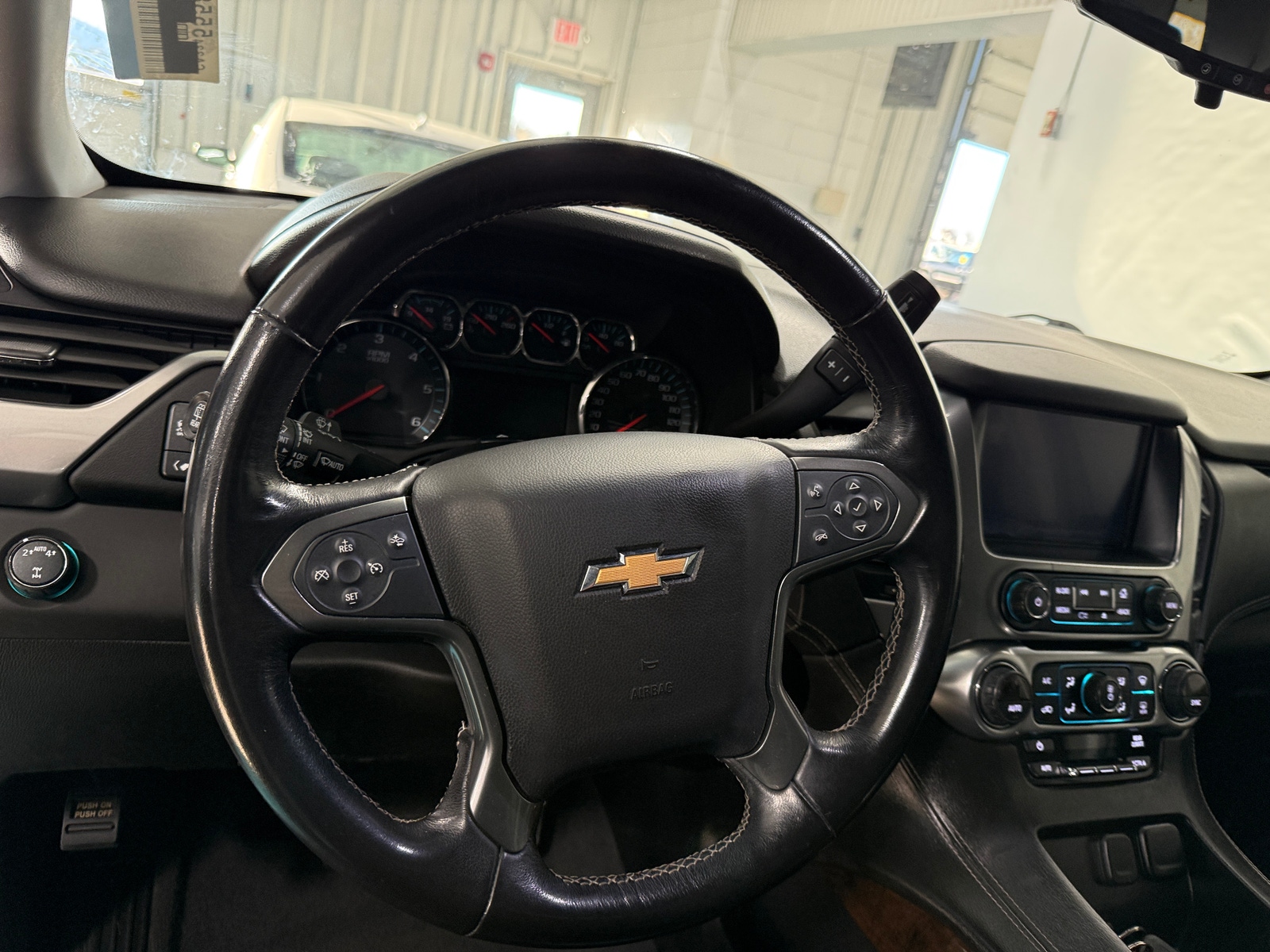 Thumbnail: 2019 Chevrolet Tahoe - 5