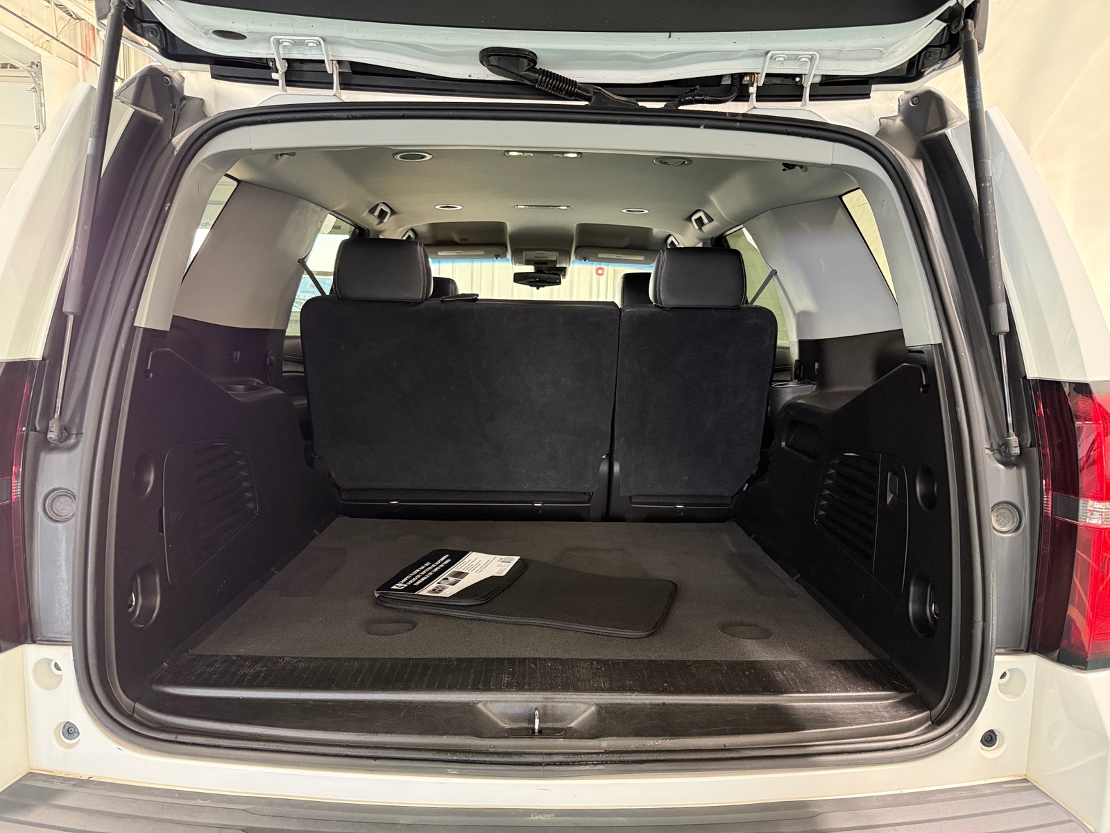 Thumbnail: 2019 Chevrolet Tahoe - 7