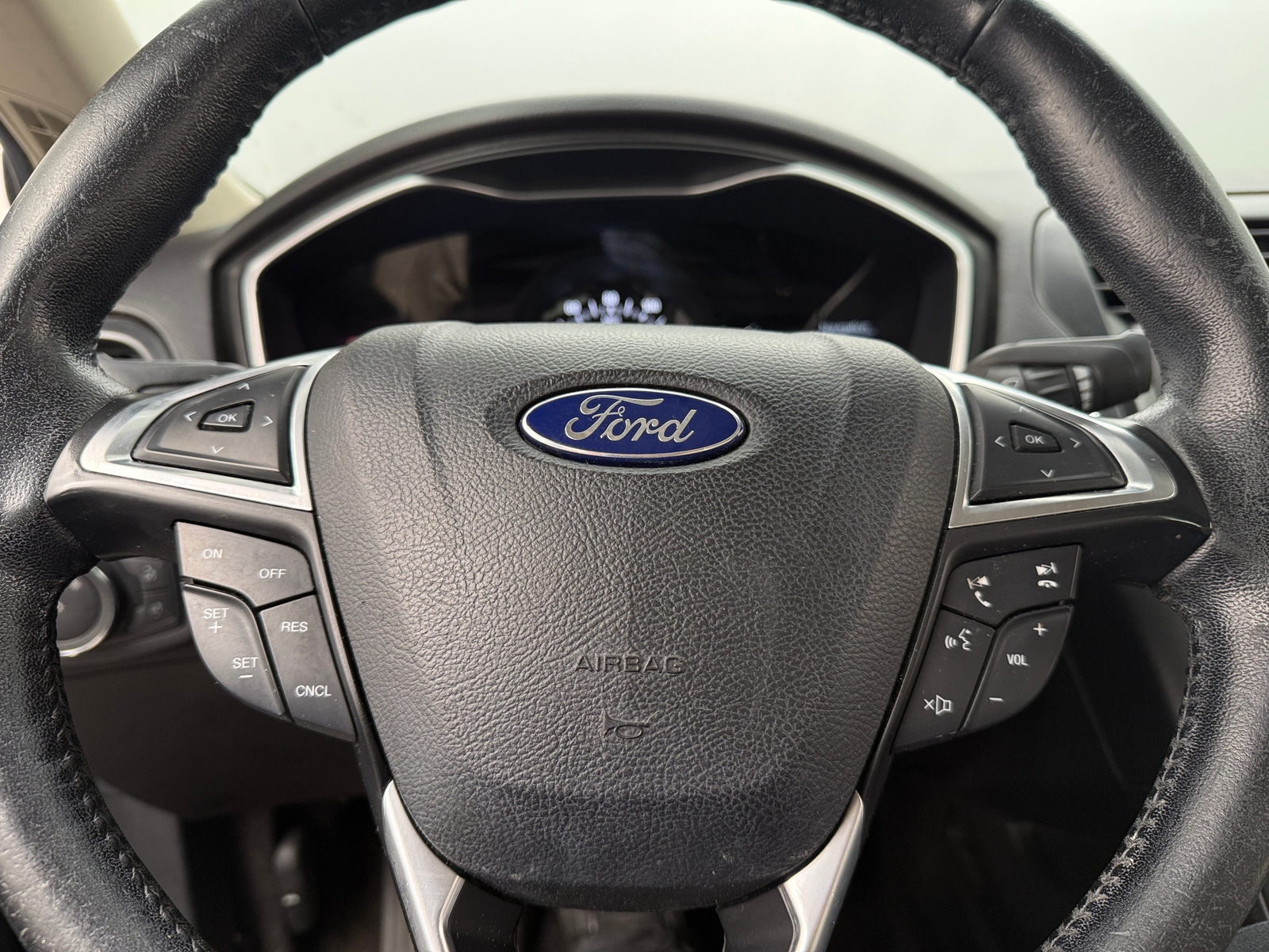 Thumbnail: 2017 Ford Fusion - 4