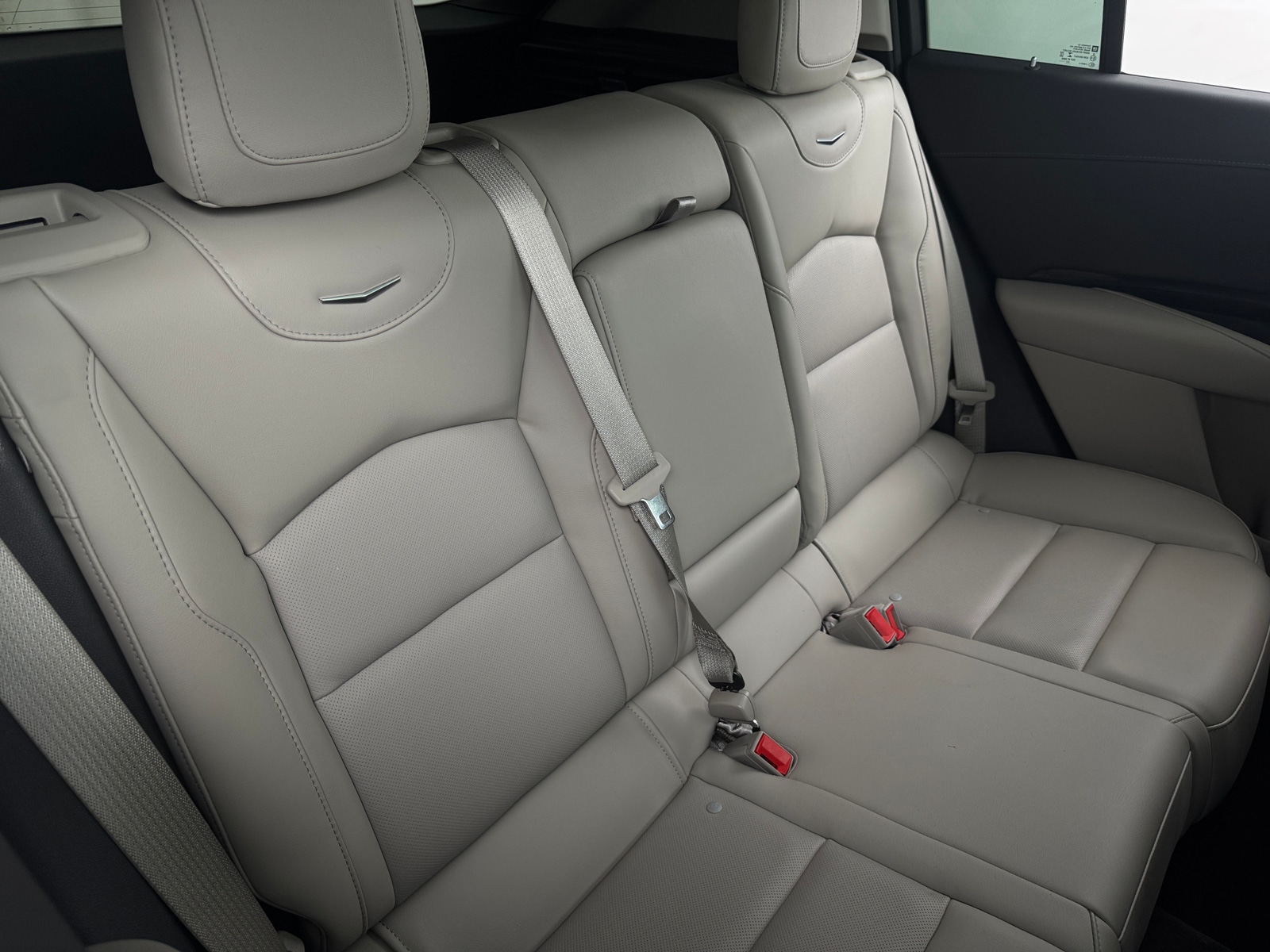 Thumbnail: 2023 Cadillac XT4 - 5