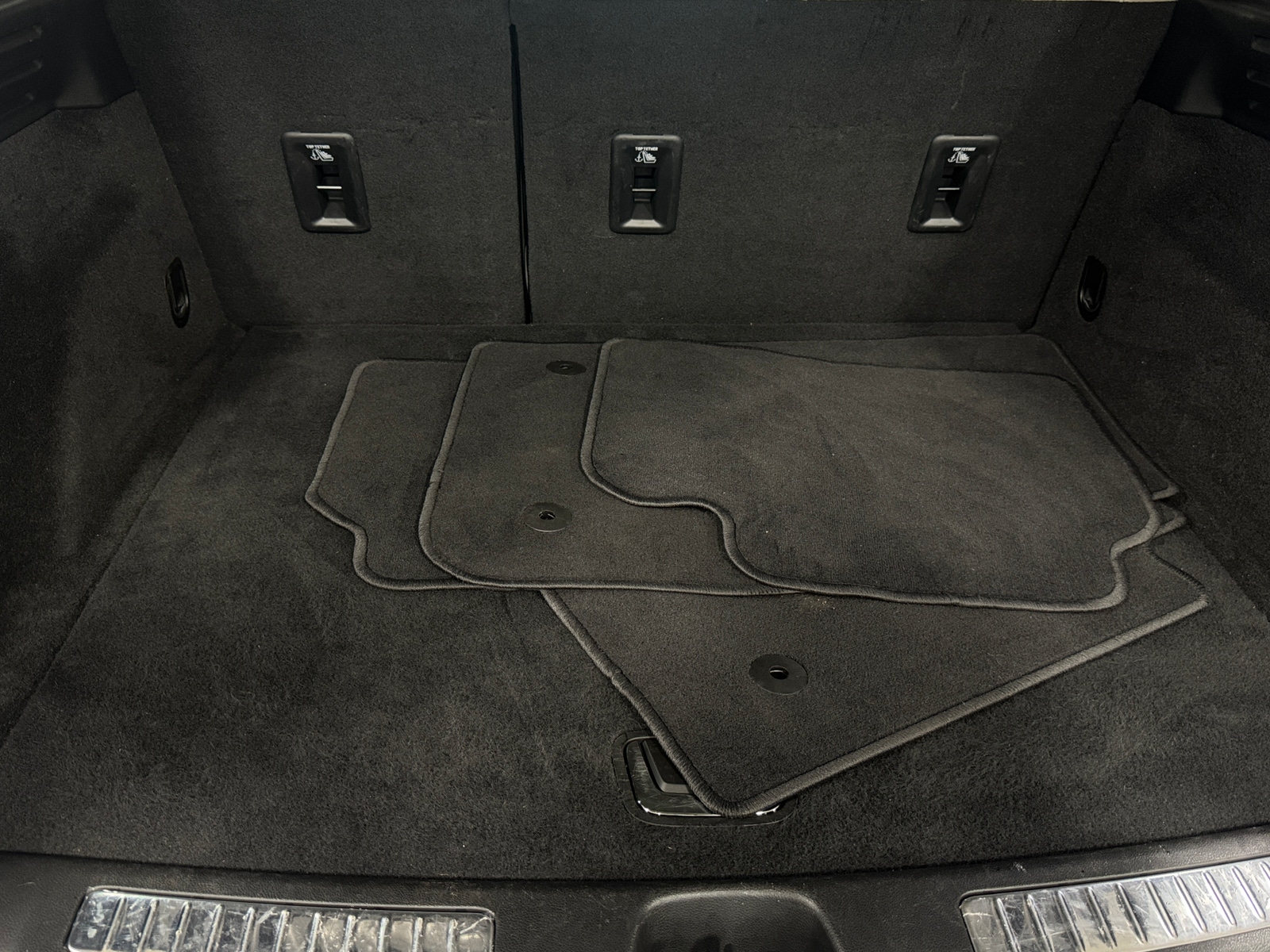 Thumbnail: 2023 Cadillac XT4 - 6