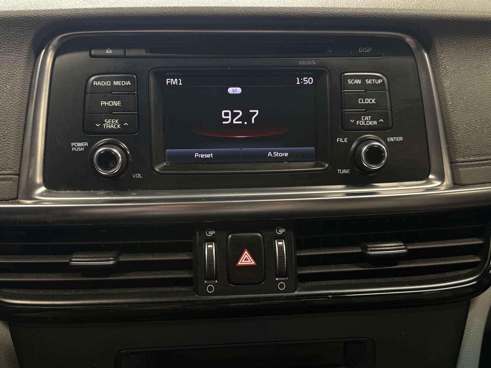 Thumbnail: 2016 Kia Optima - 3